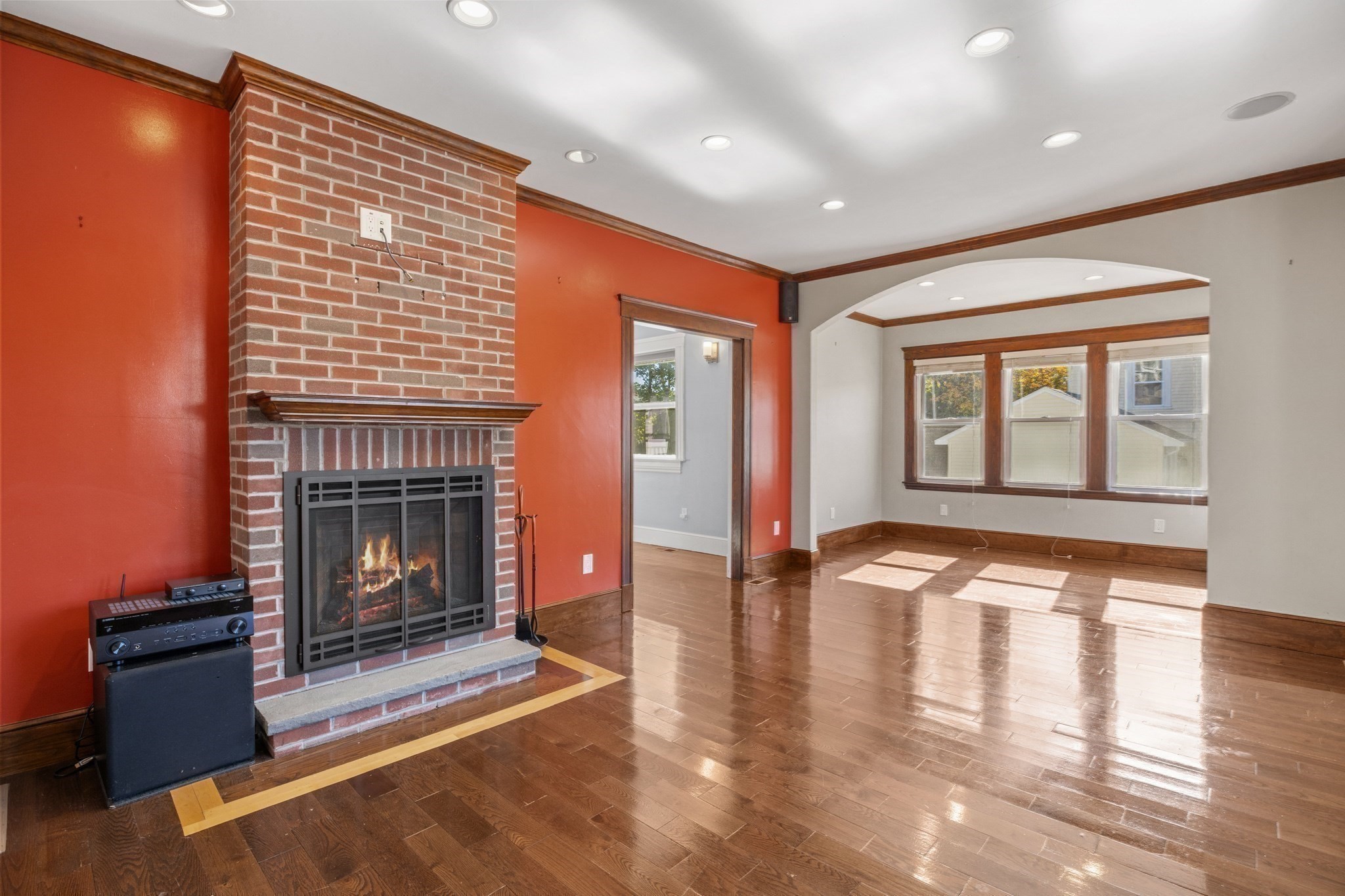 102 Hall Pl