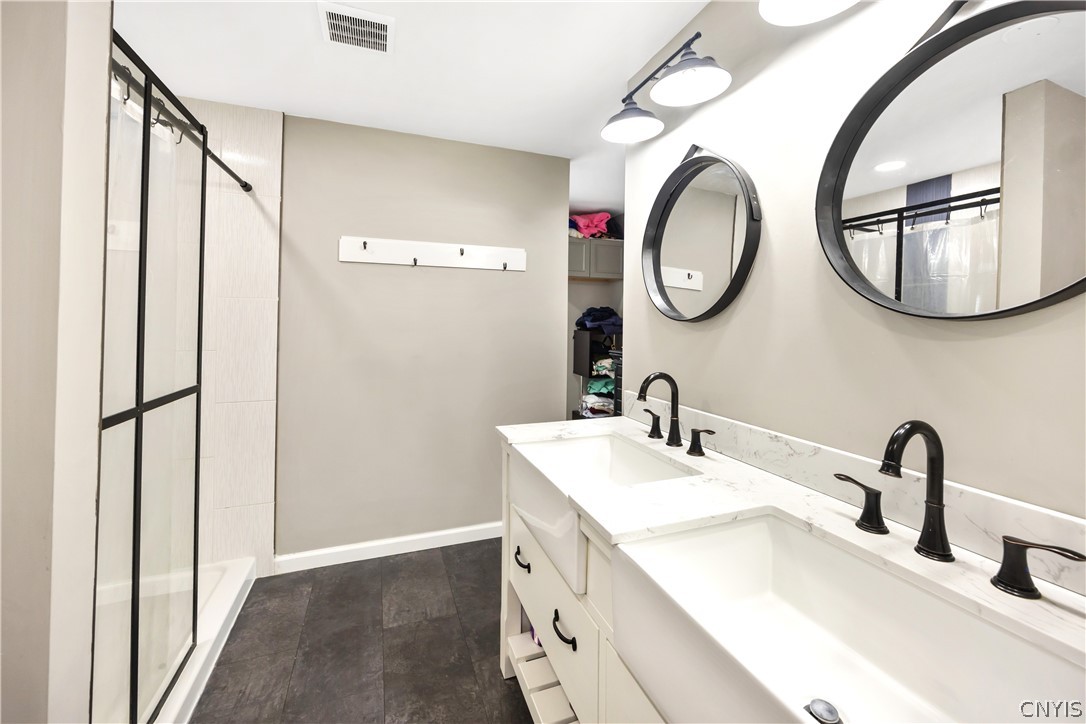 69 Lyndon Road