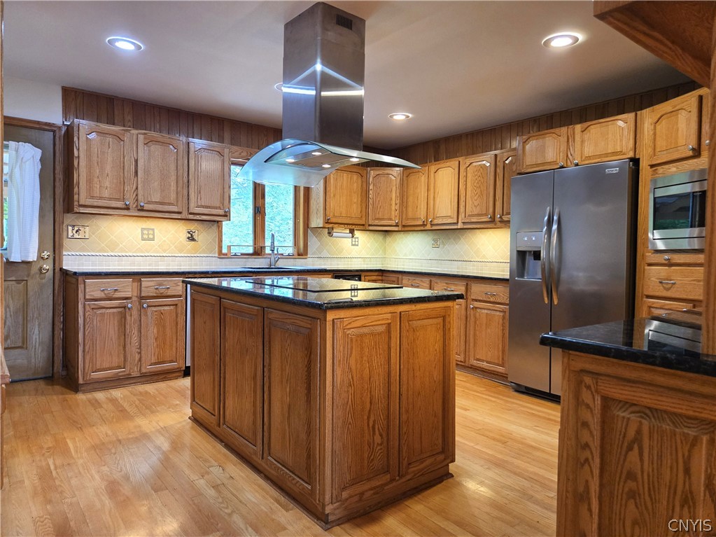 3225 Groth Road