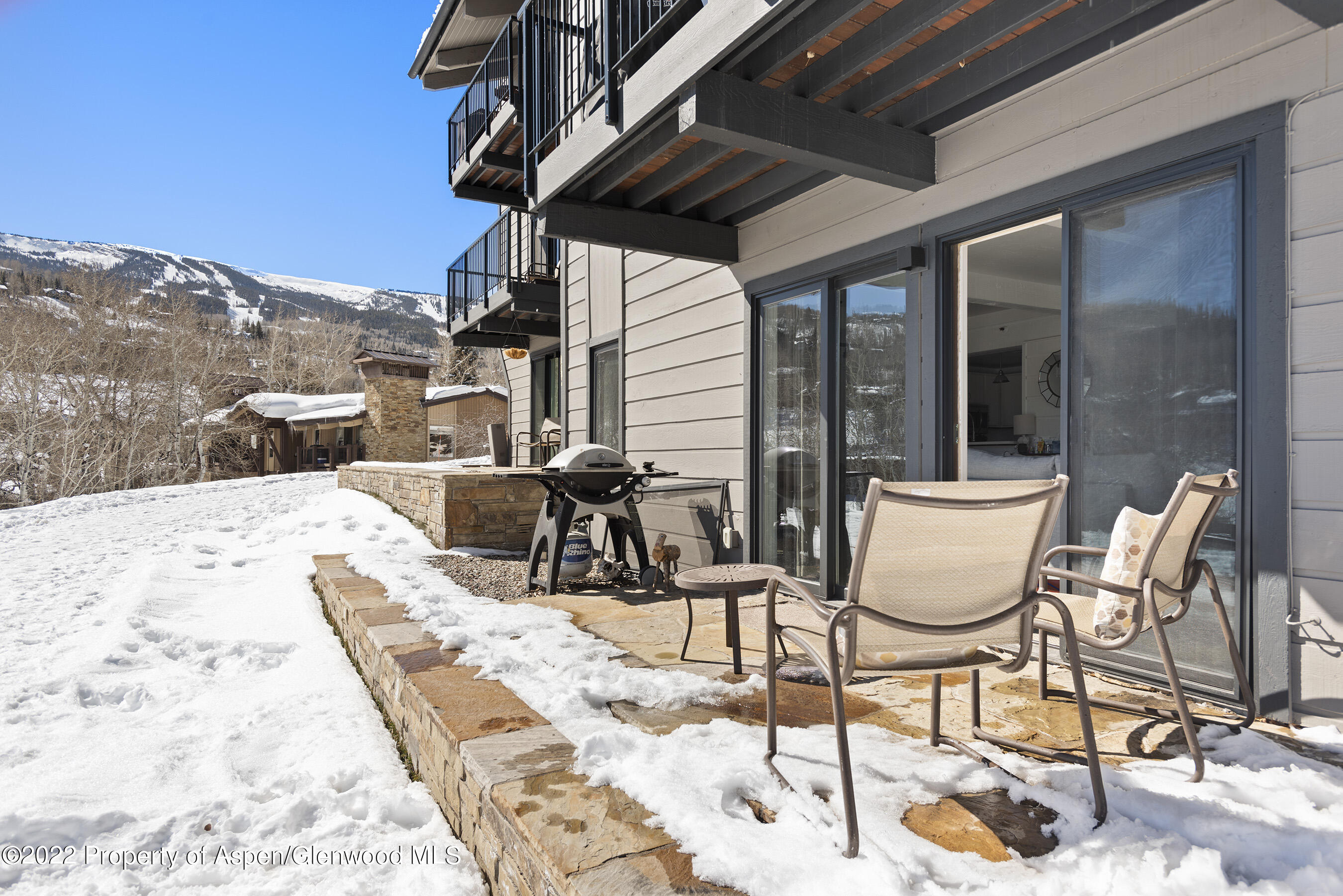 55 Upper Woodbridge Road, Unit L1