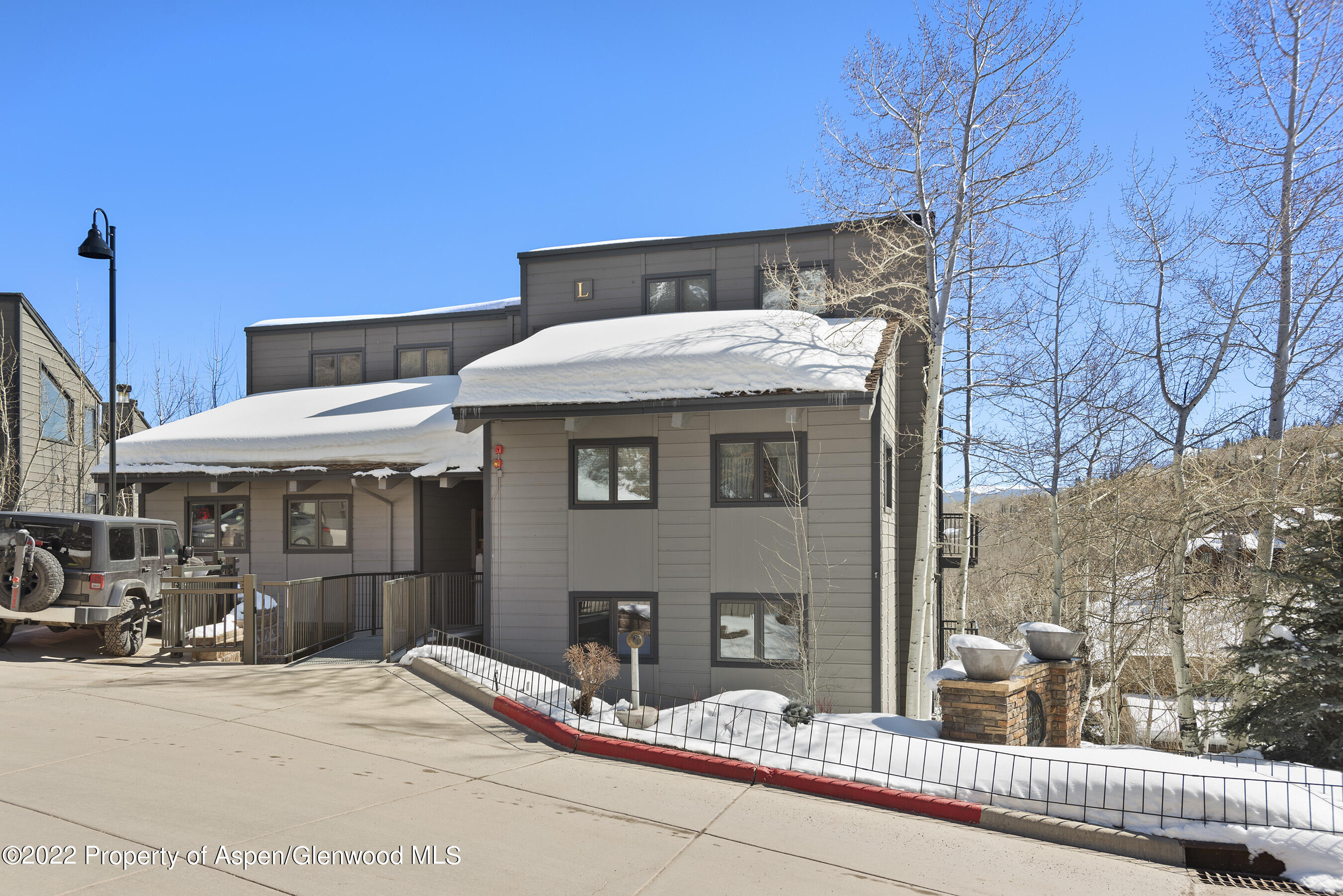 55 Upper Woodbridge Road, Unit L1