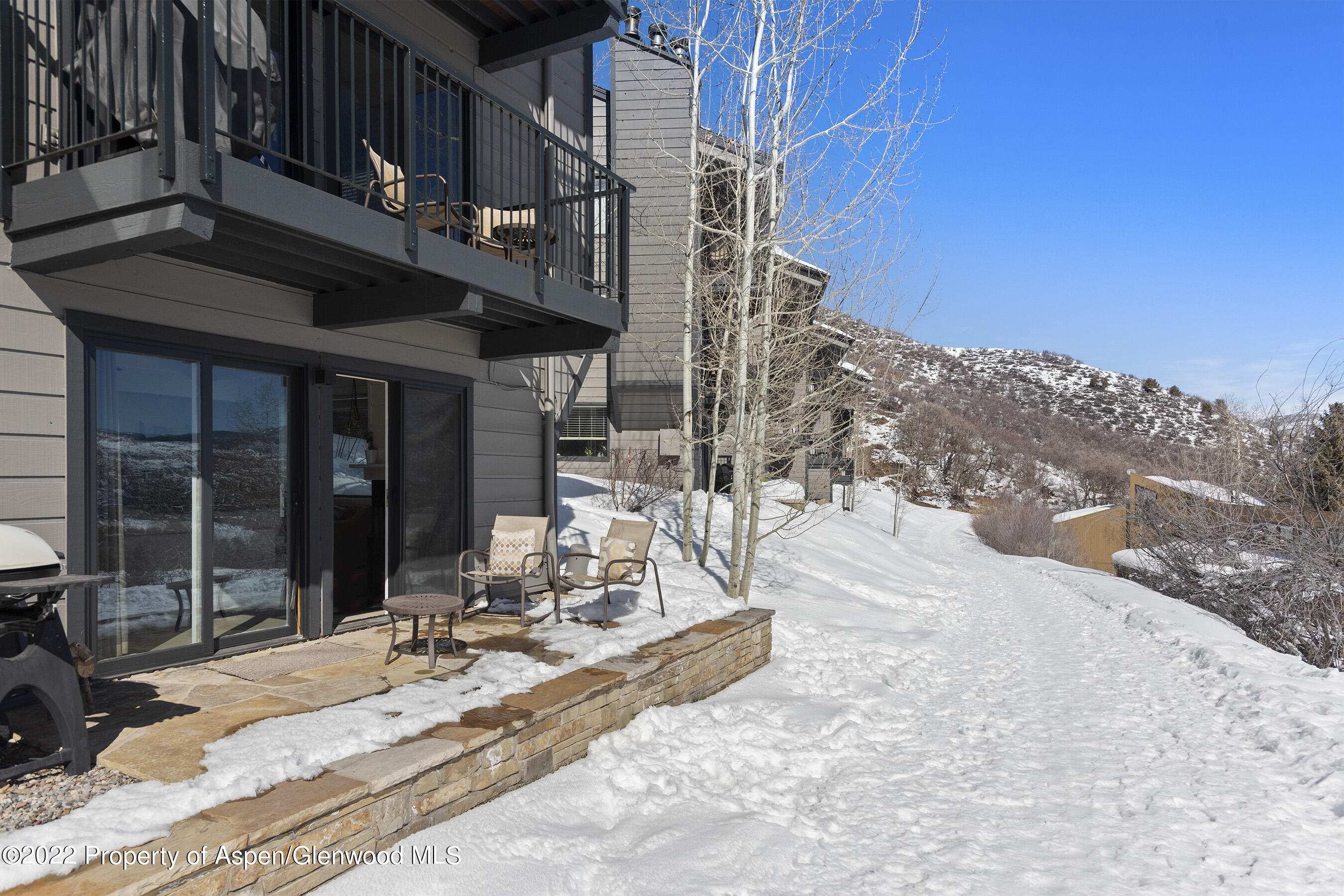 55 Upper Woodbridge Road, Unit L1
