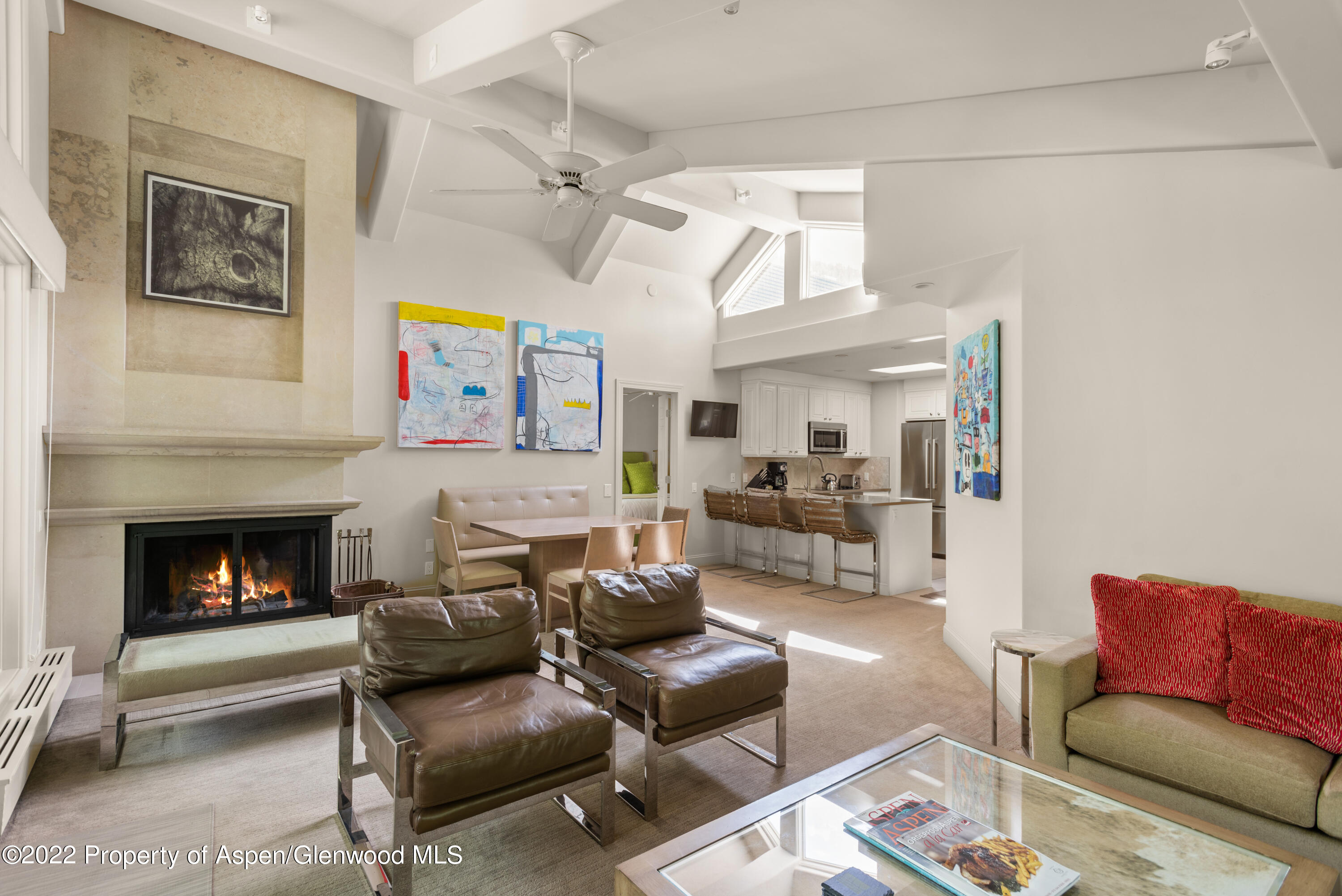 610 S W End Street, C301