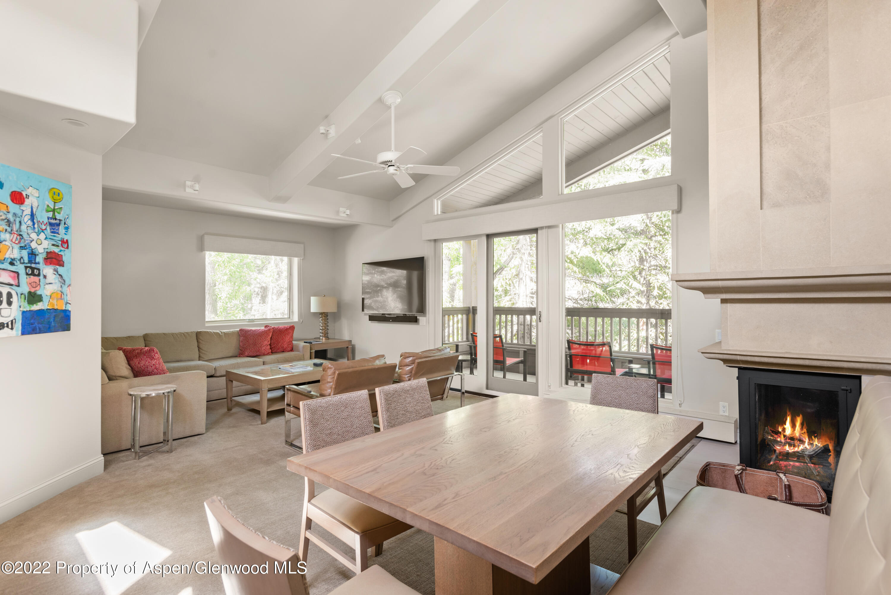 610 S W End Street, C301