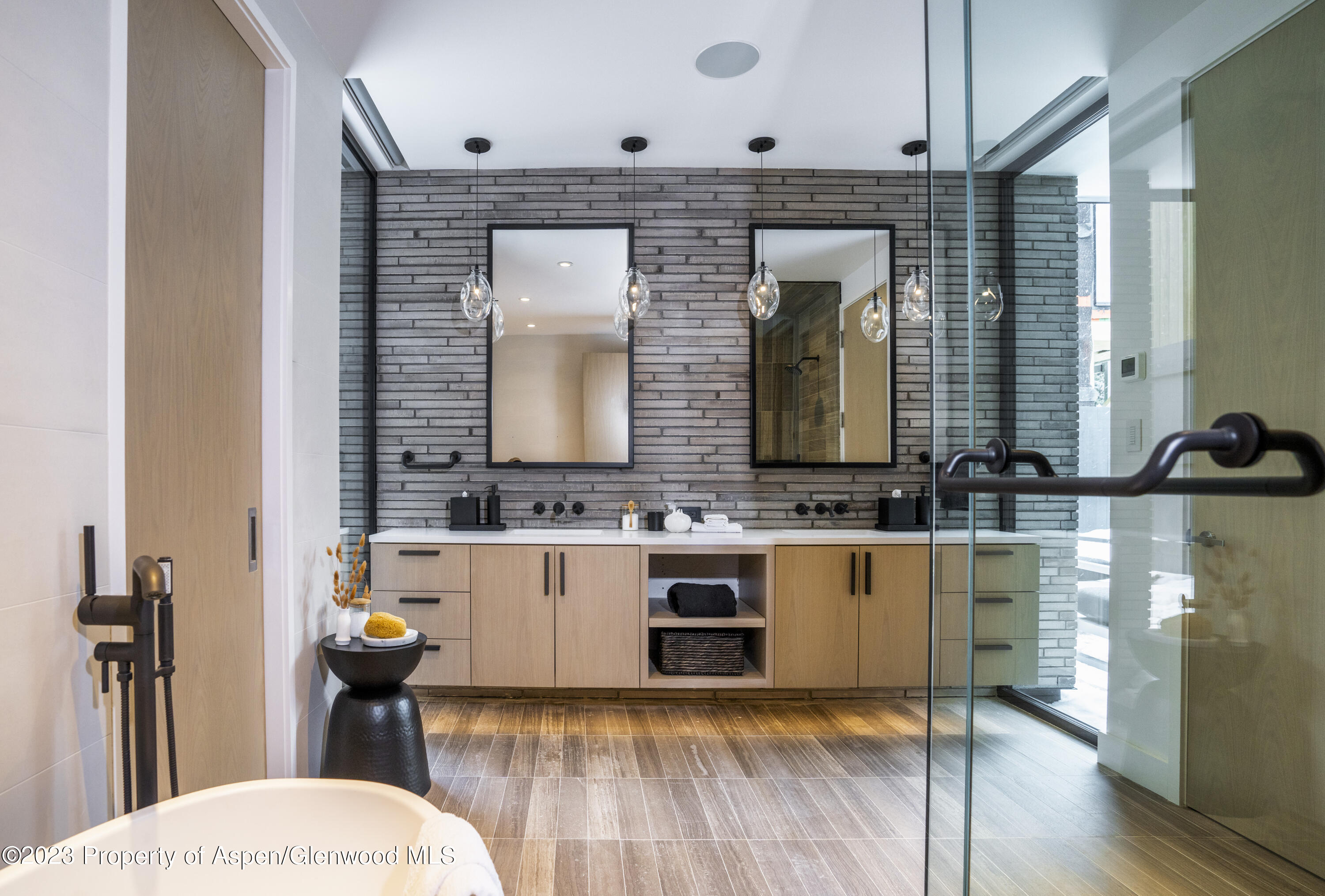 426 N 8th Street