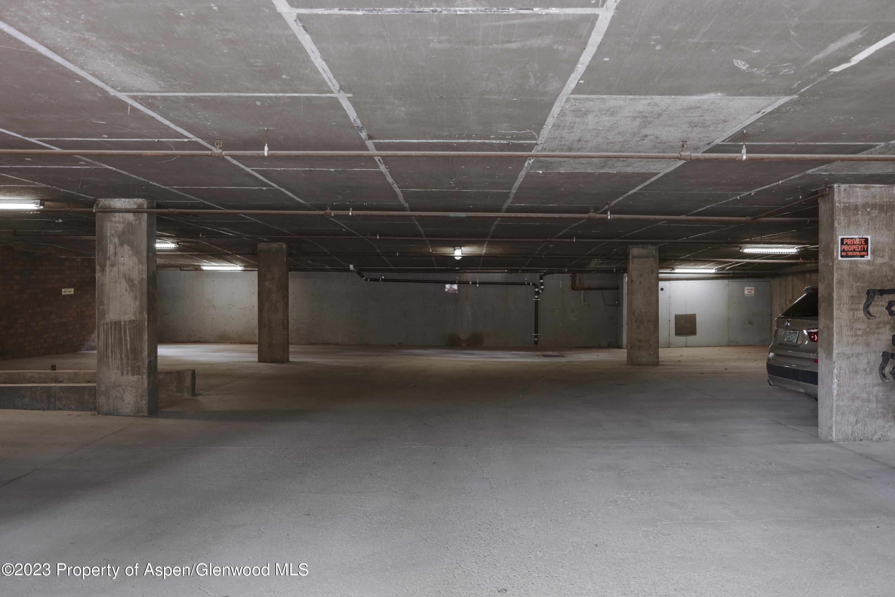 215 S Monarch Street, PCU8