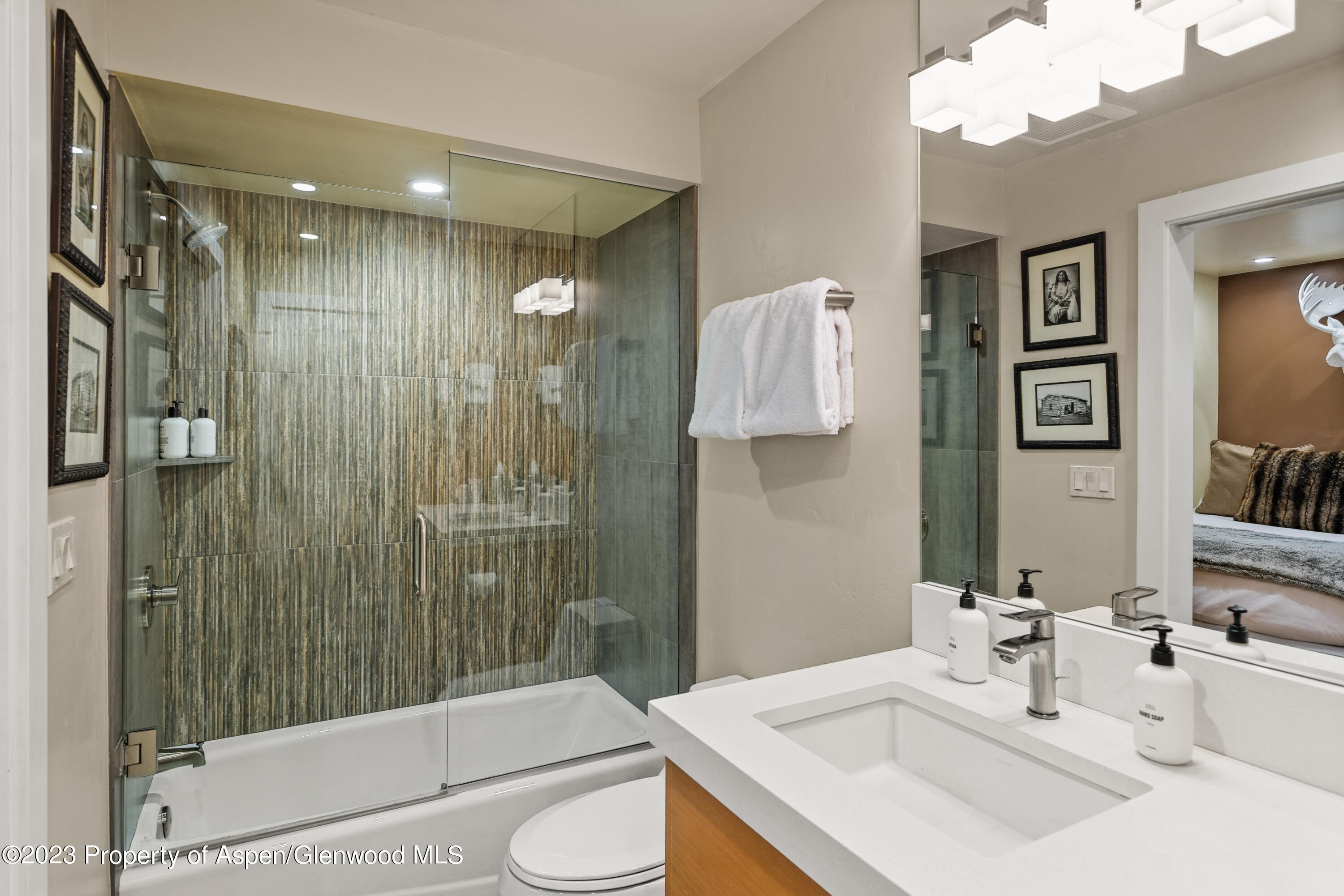 610 S West End Street, K103
