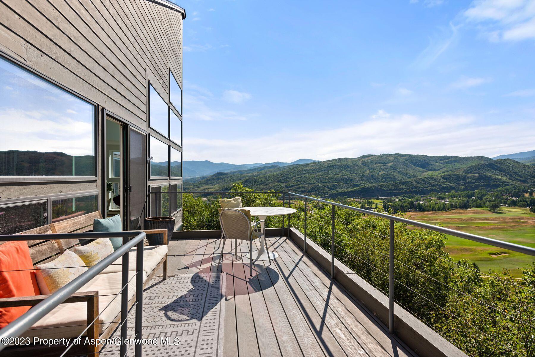 61 Oak Ridge Lane