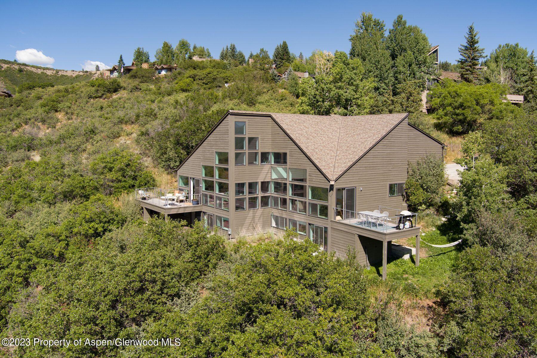 61 Oak Ridge Lane