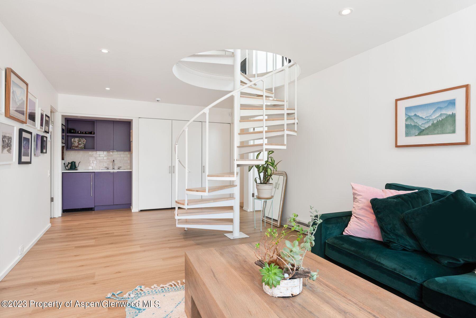 61 Oak Ridge Lane