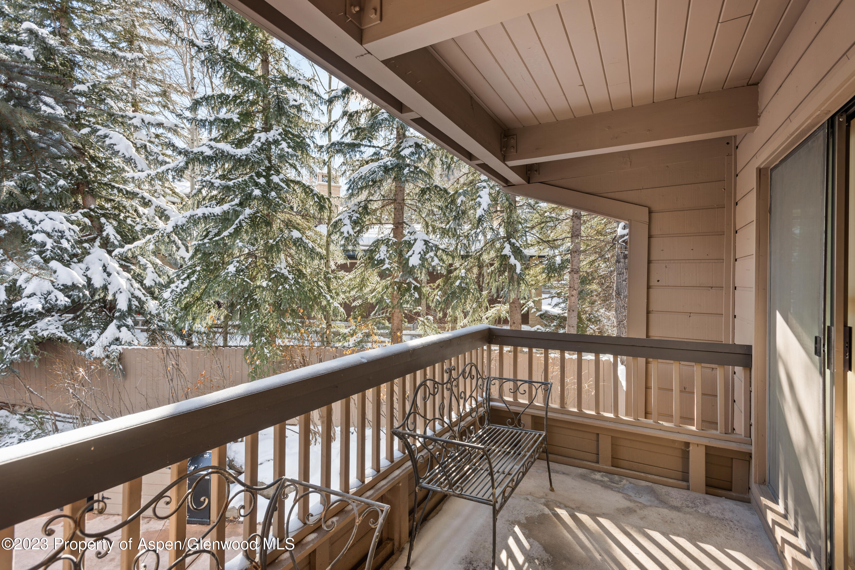 610 S West End Street, G205