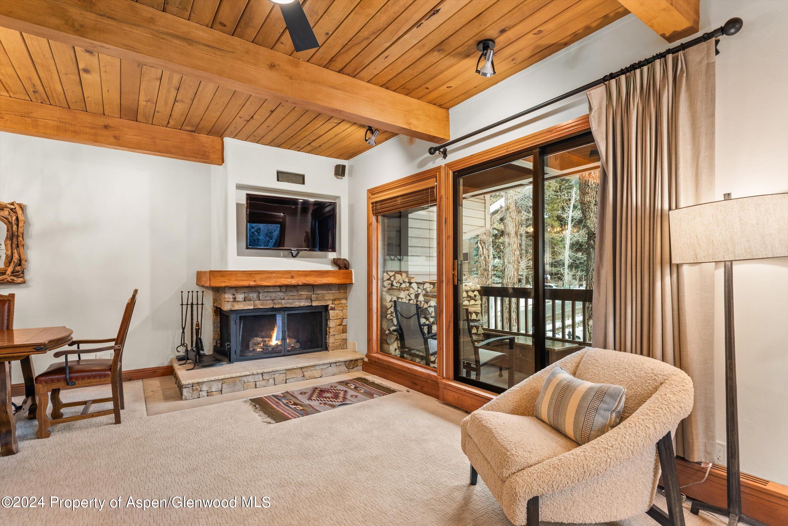 610 S West End Street, D201