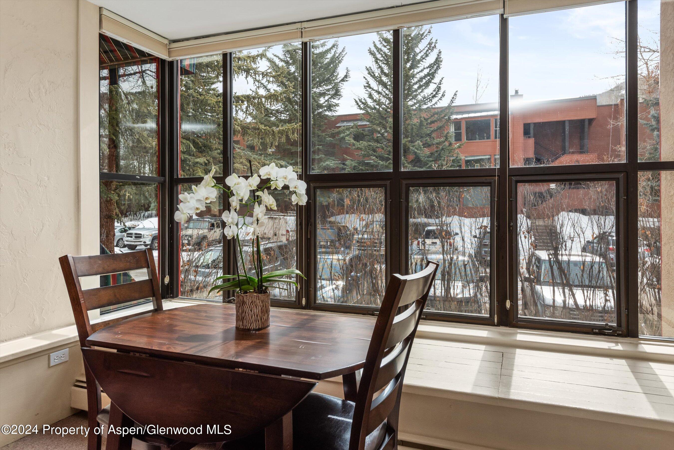 723 Vine Street, 723