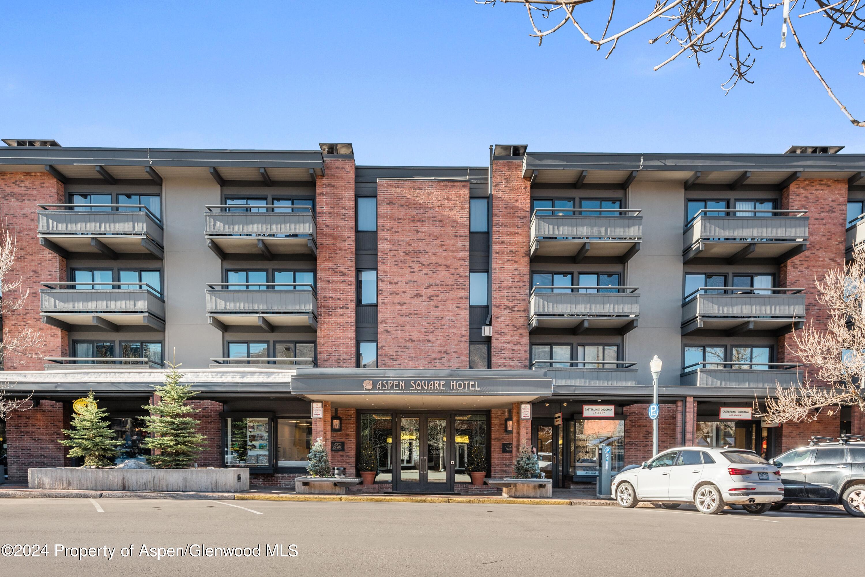 617 E Cooper Avenue, 134