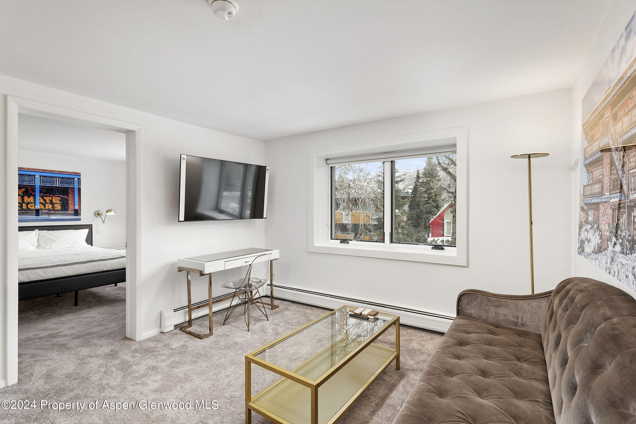 119 E Cooper Avenue, 24