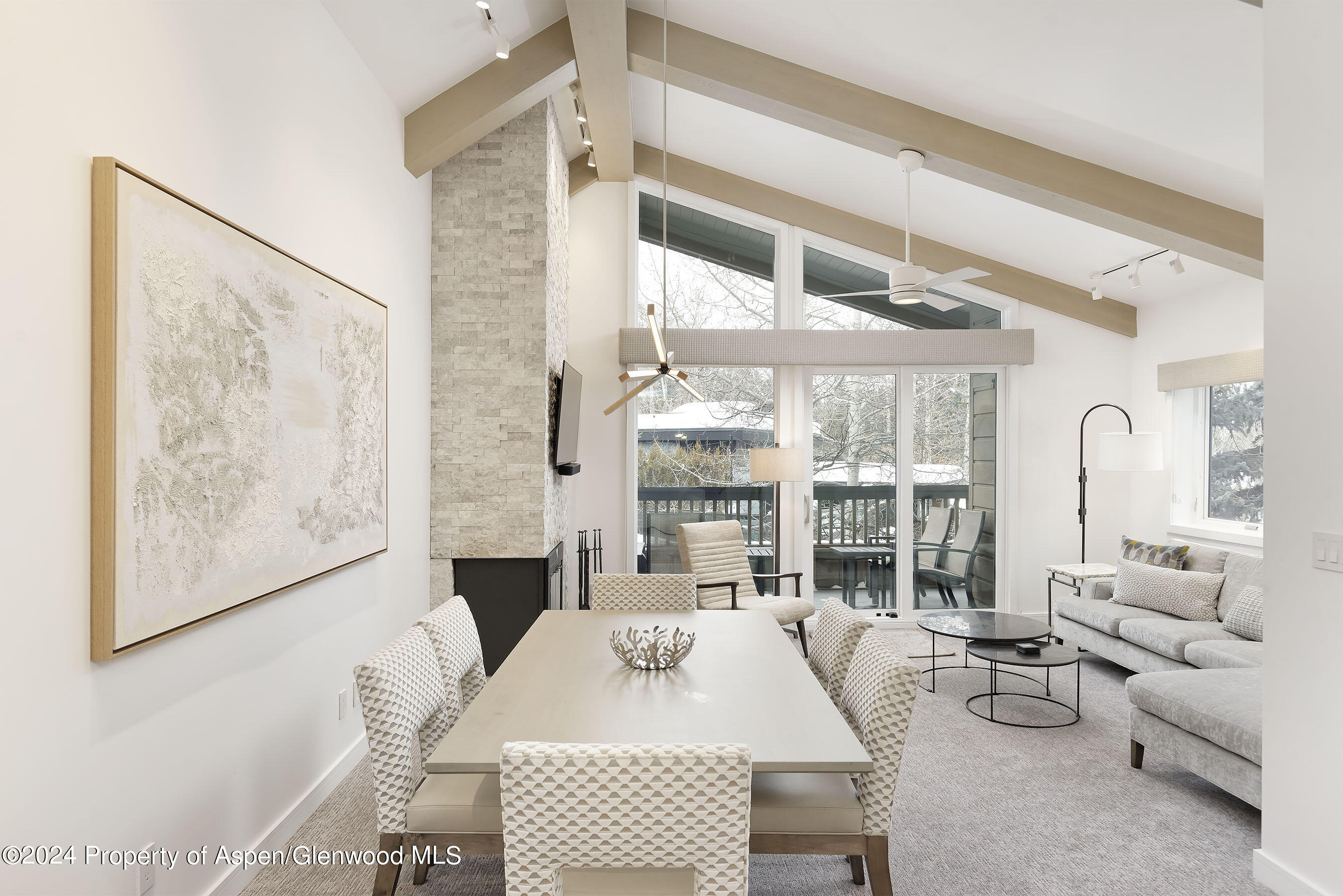 610 S West End Street, J301