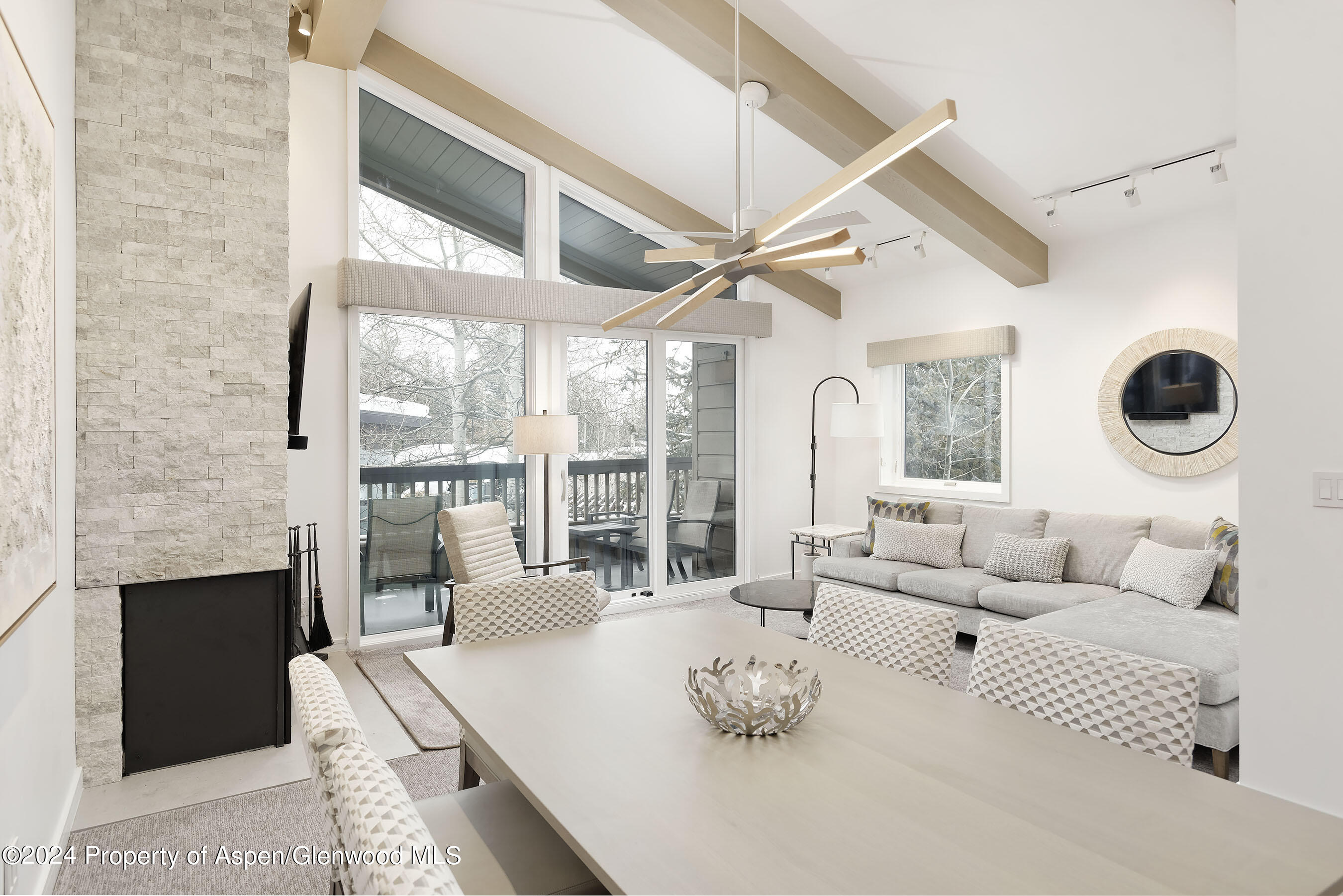610 S West End Street, J301