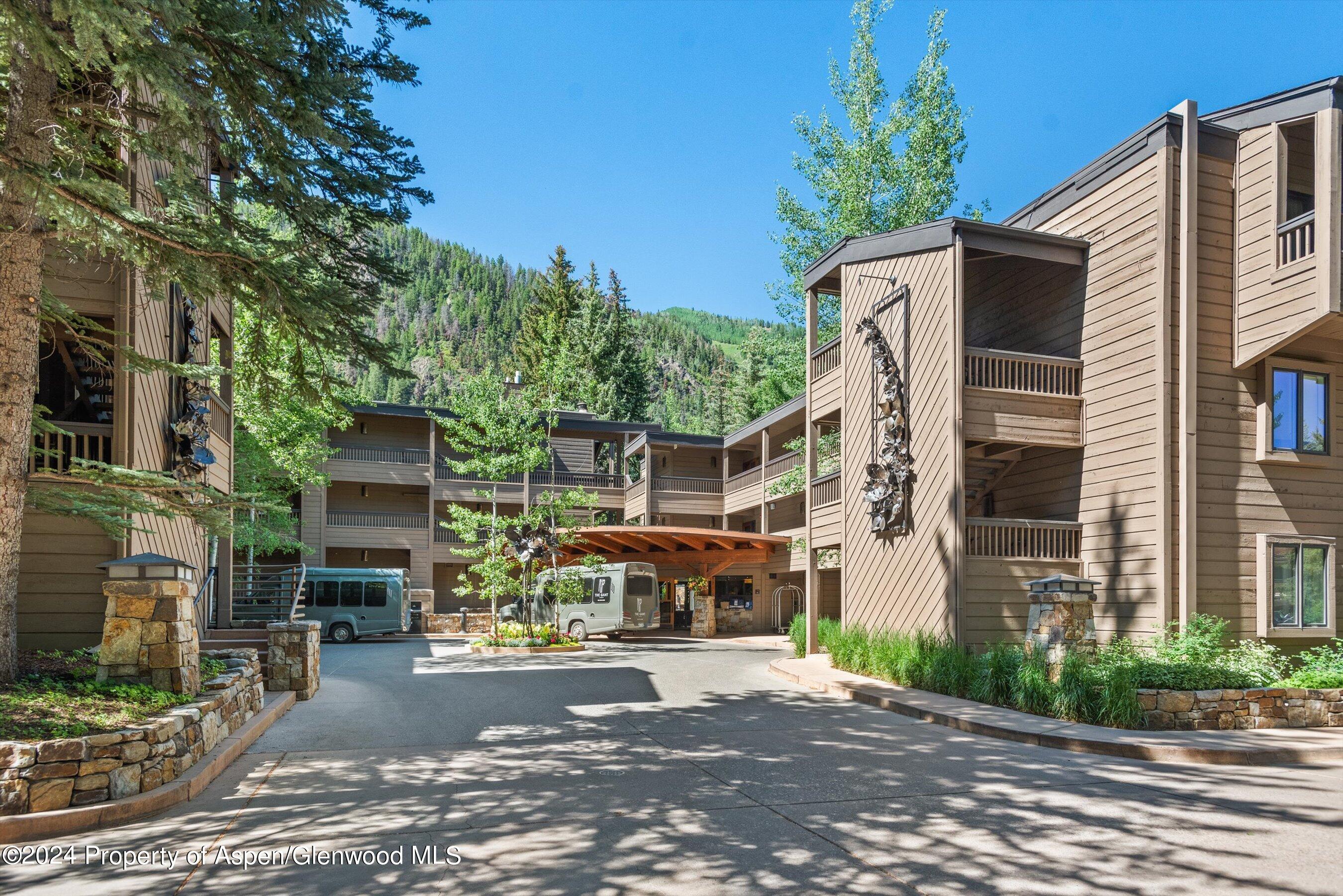 610 S West End Street, B-205
