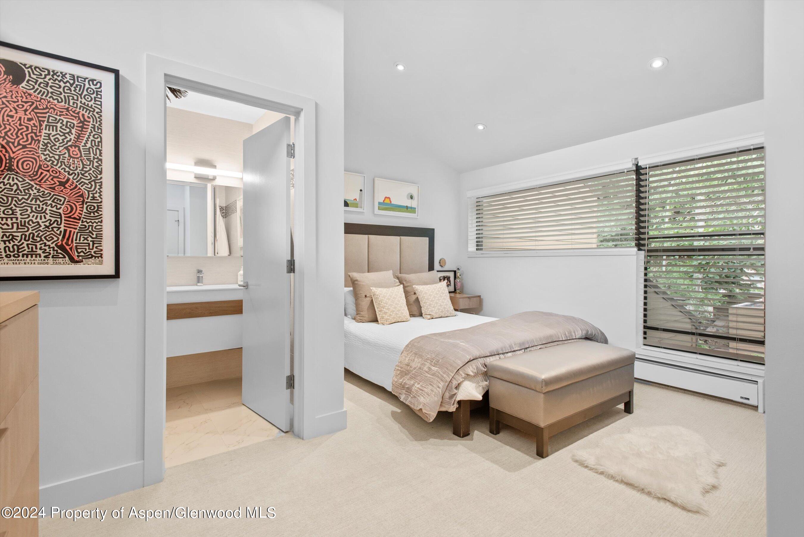 155 Lone Pine Road, Unit 8