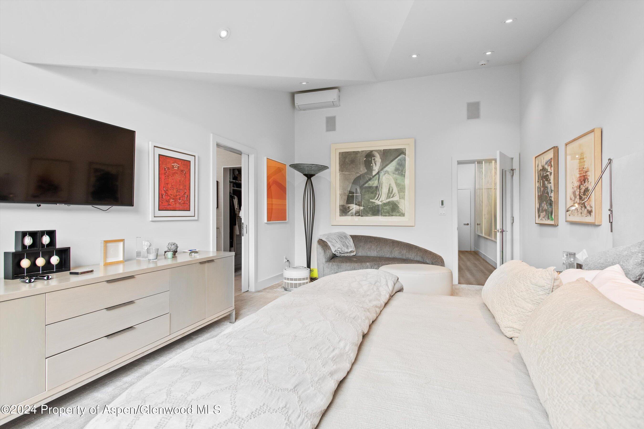 155 Lone Pine Road, Unit 8