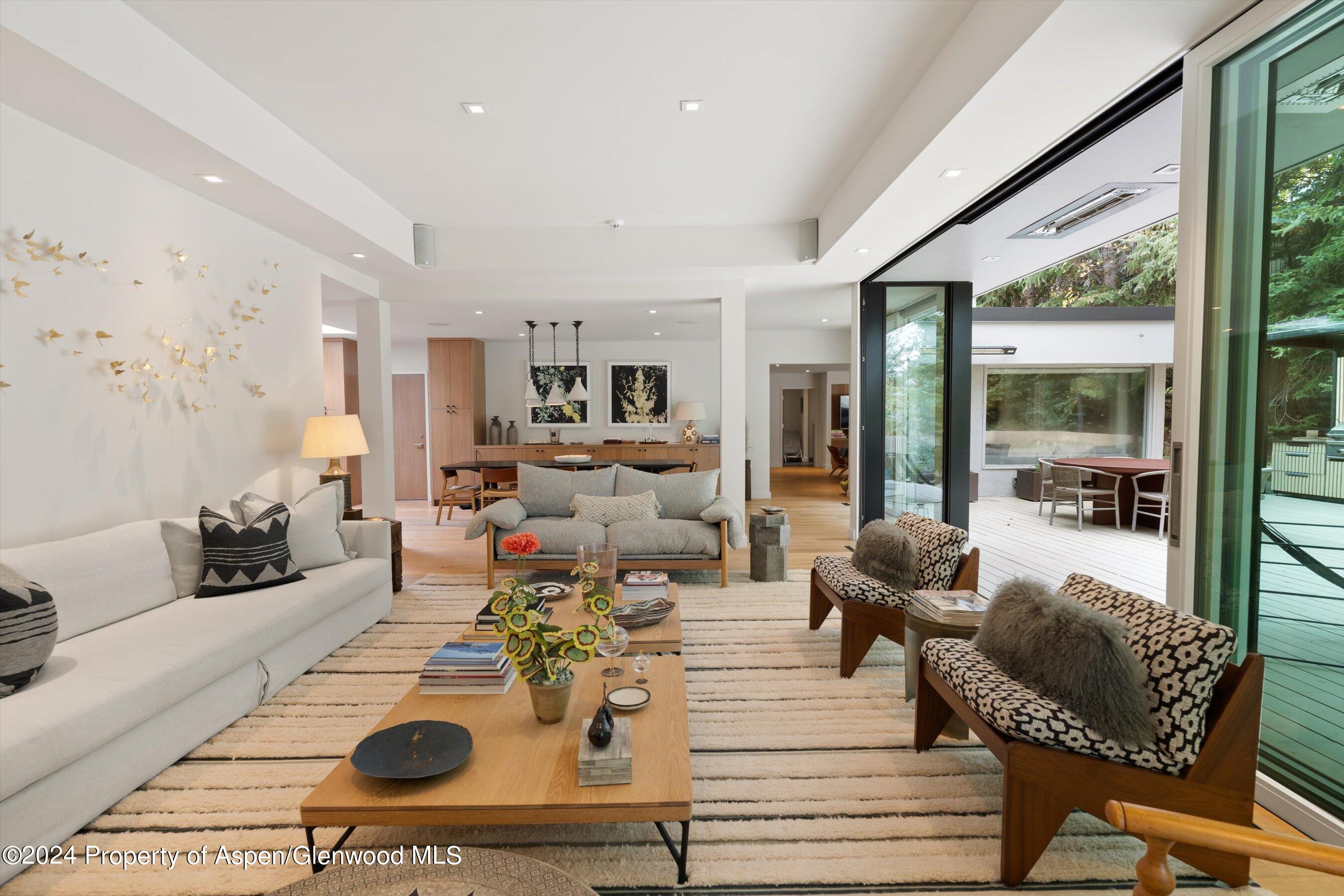 721 Meadowood Drive
