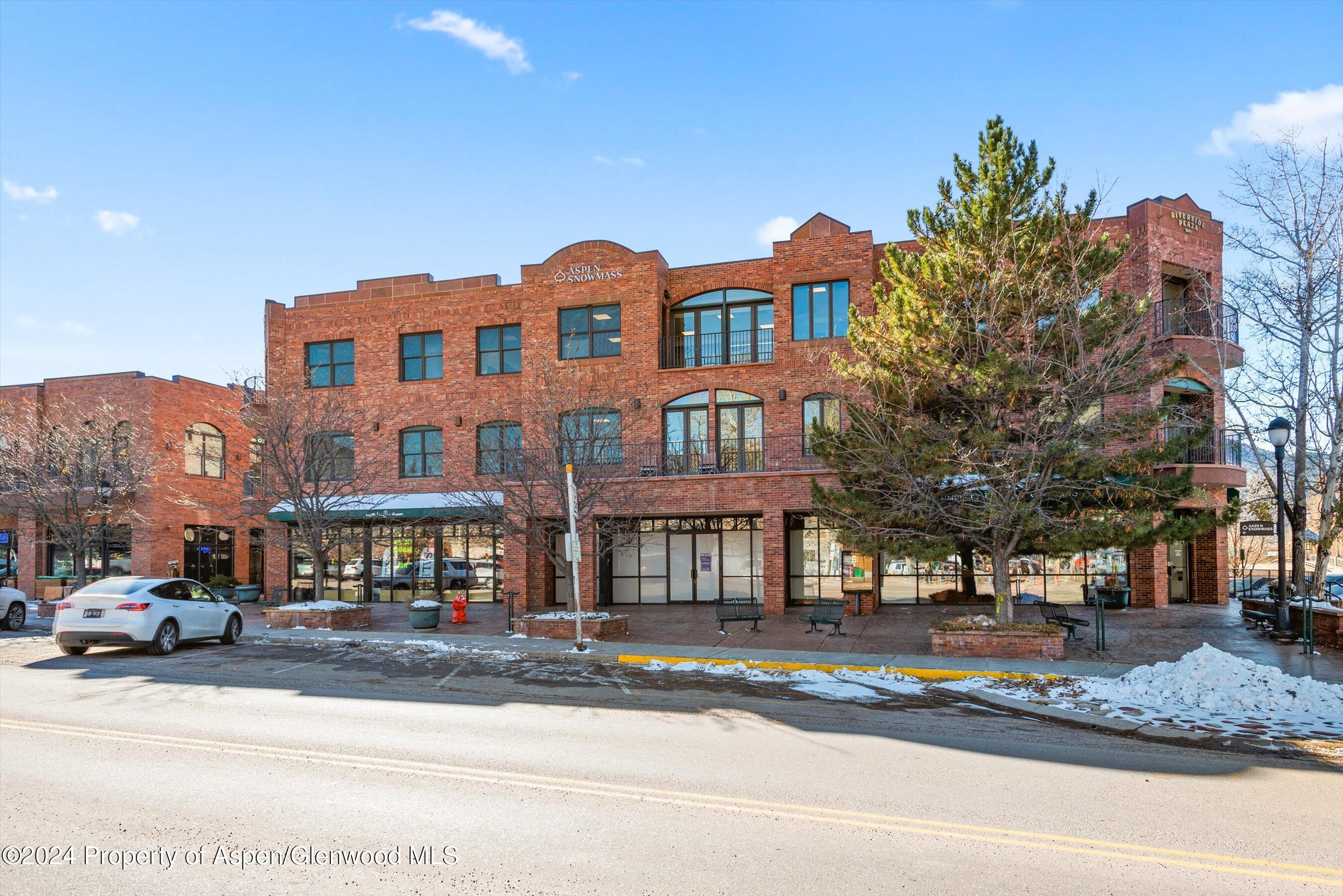 255 Gold Rivers Court, 150