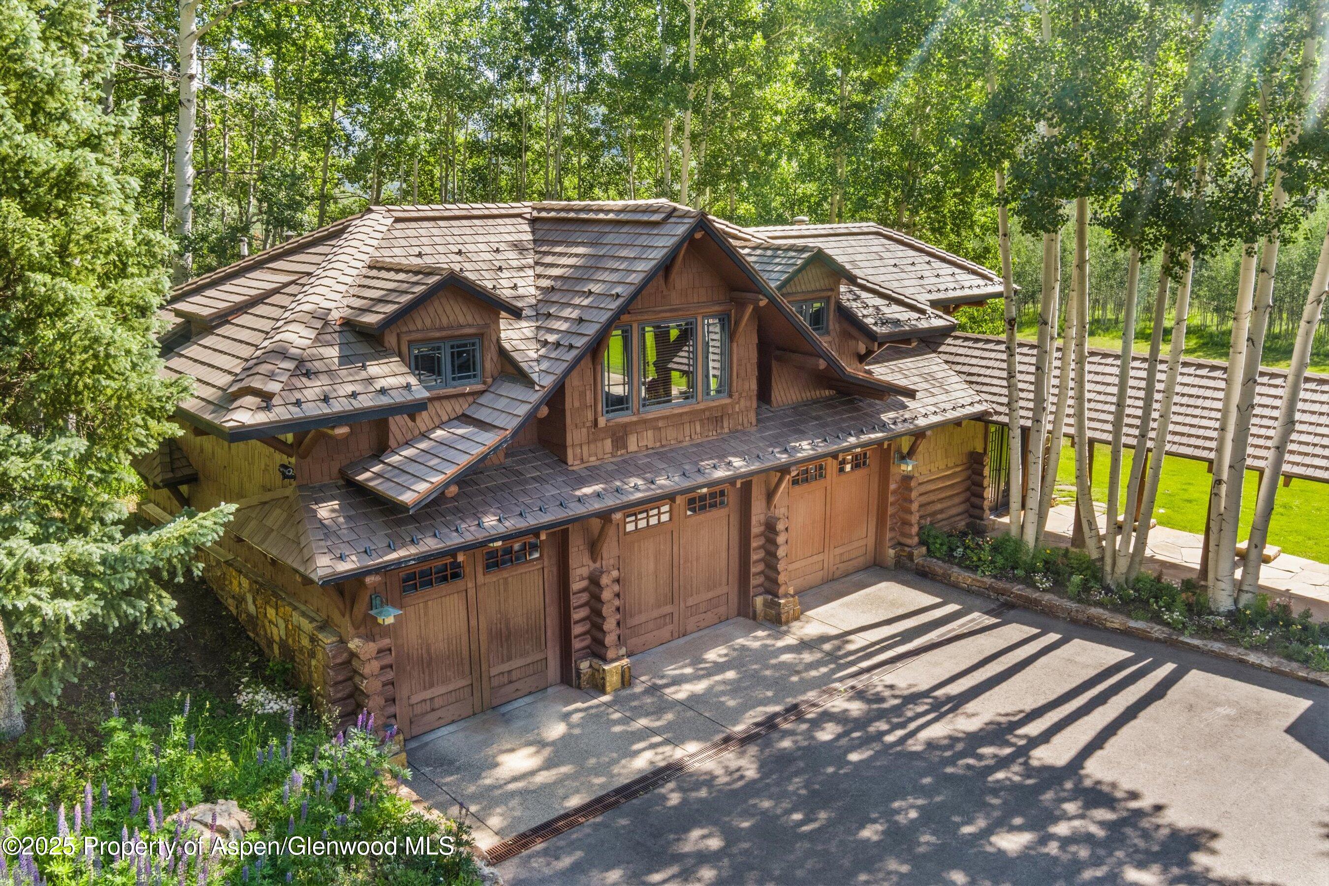 195 N Hayden Road