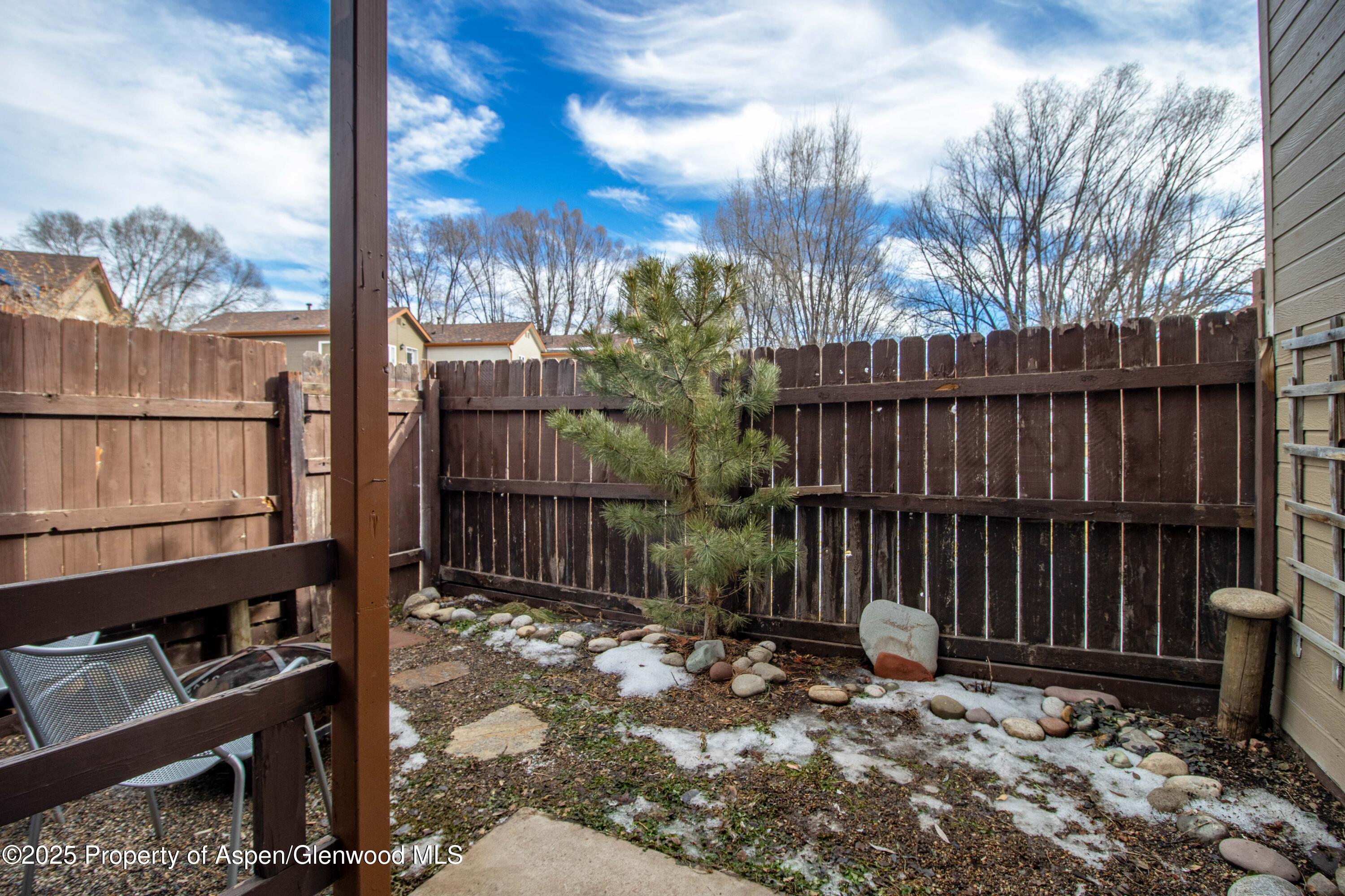 354 S 8th Street