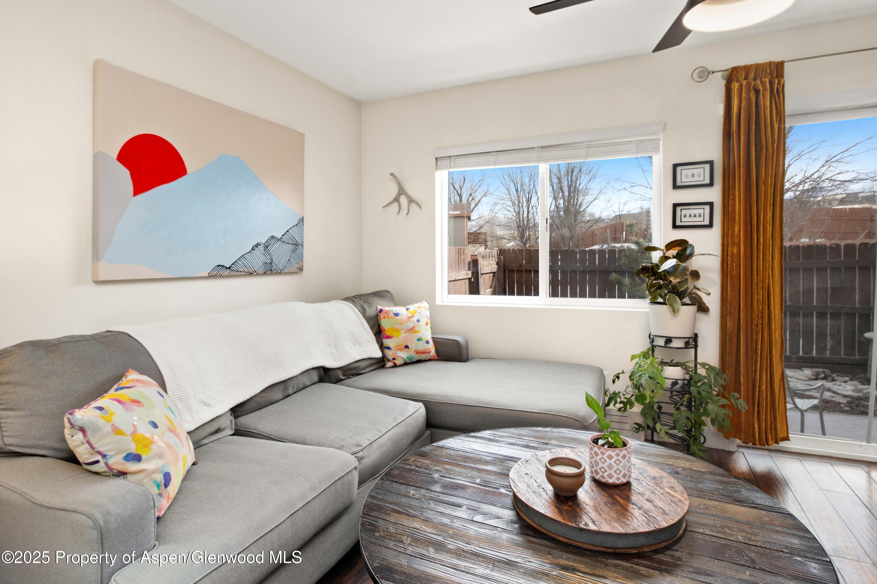 354 S 8th Street