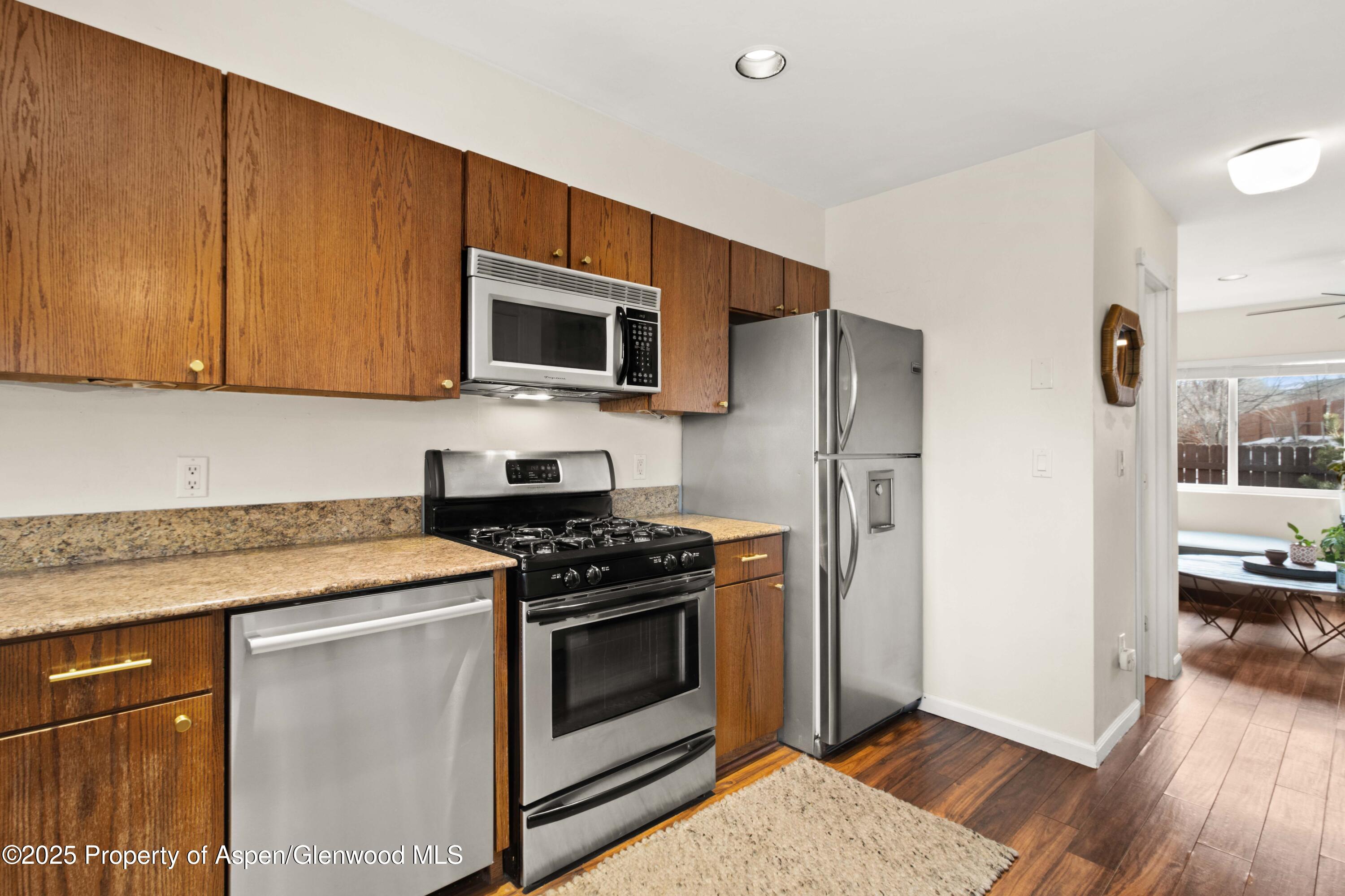 354 S 8th Street