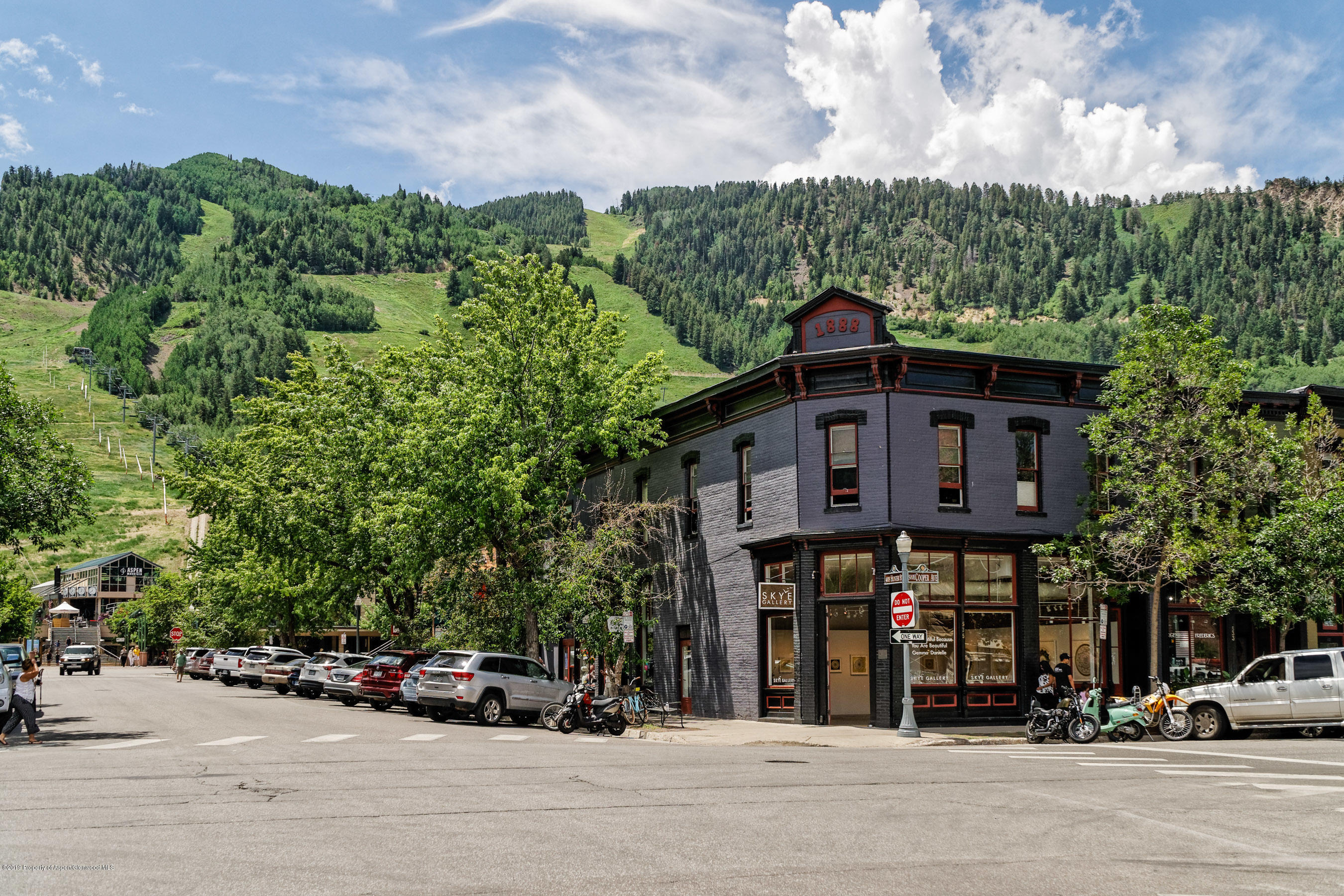 531 E Cooper Avenue, Unit 1