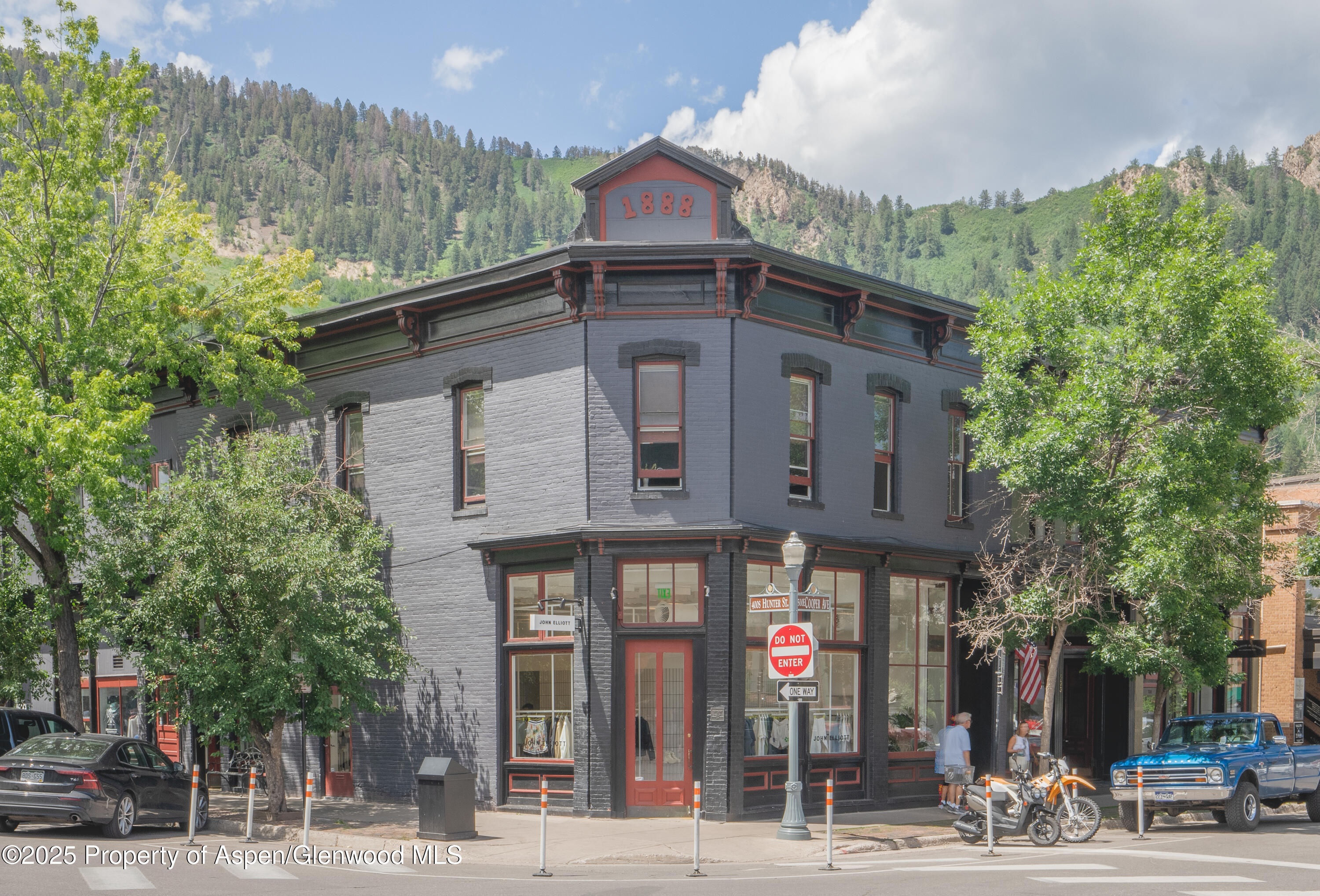 531 E Cooper Avenue, Unit 1