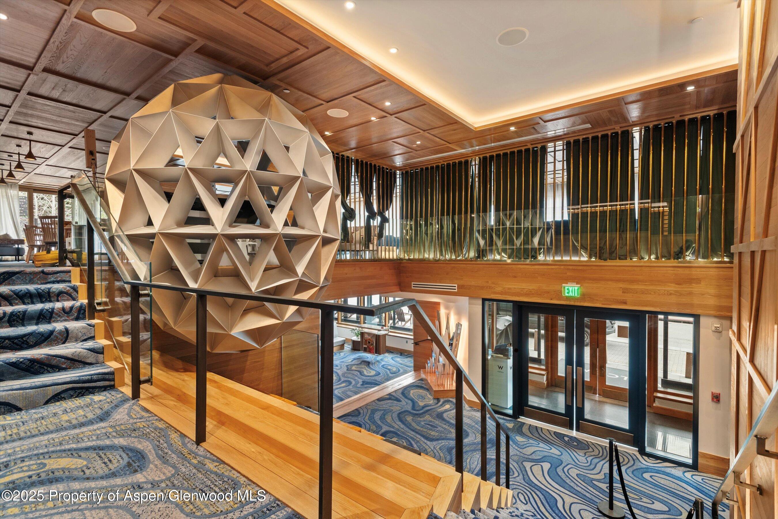 550 S Spring Street, Commercial