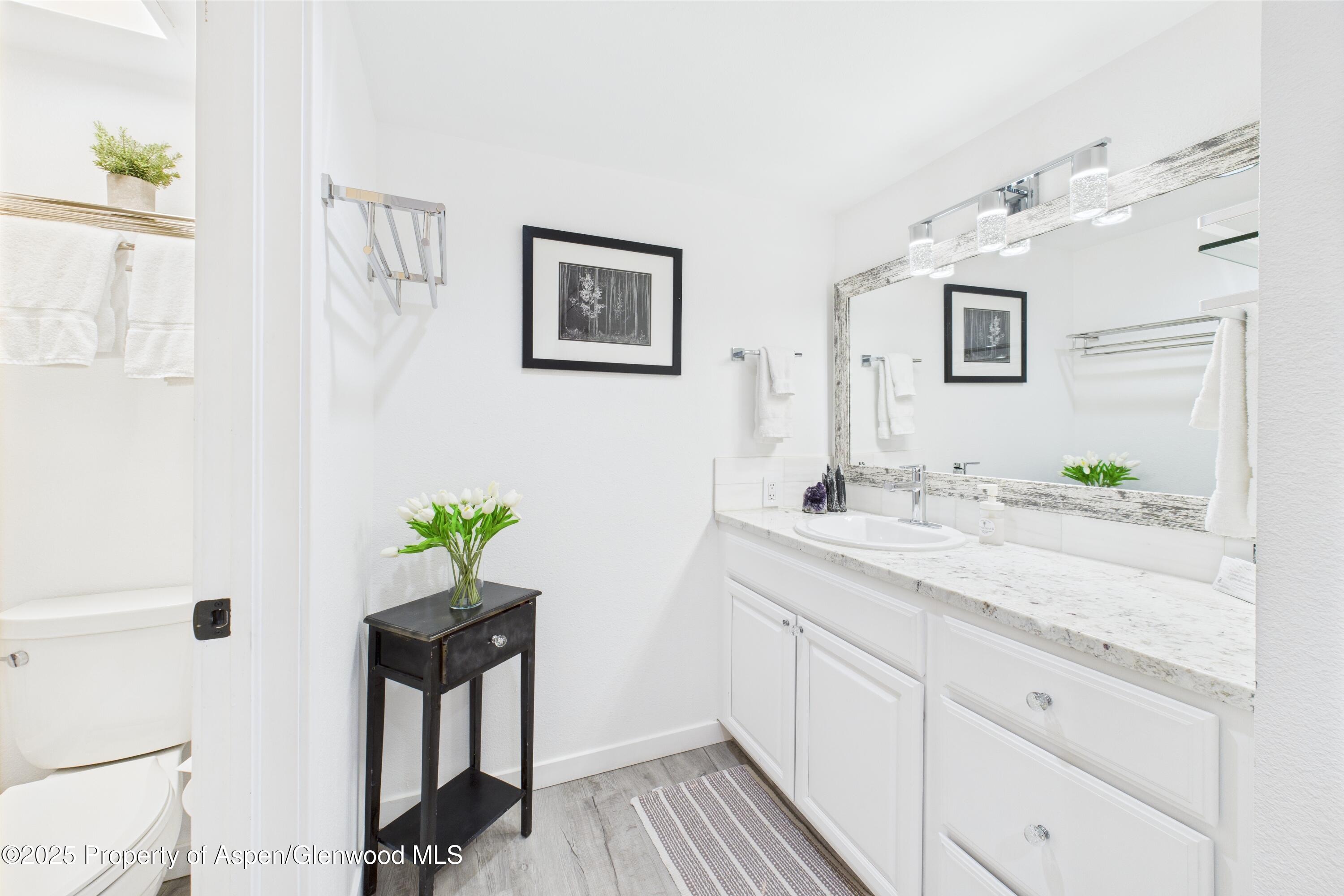 311 S Aspen Street Unit: 3
