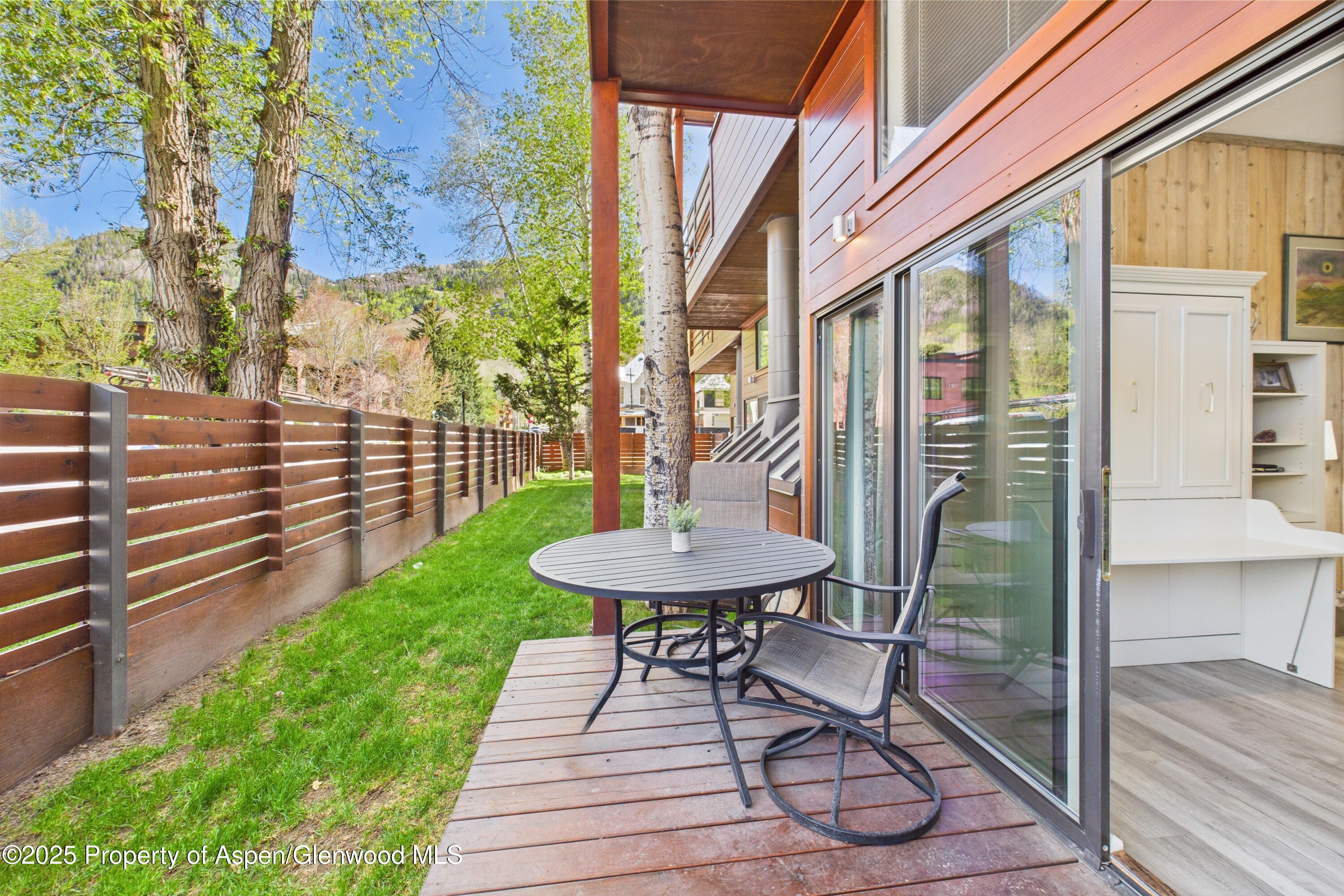 311 S Aspen Street Unit: 3