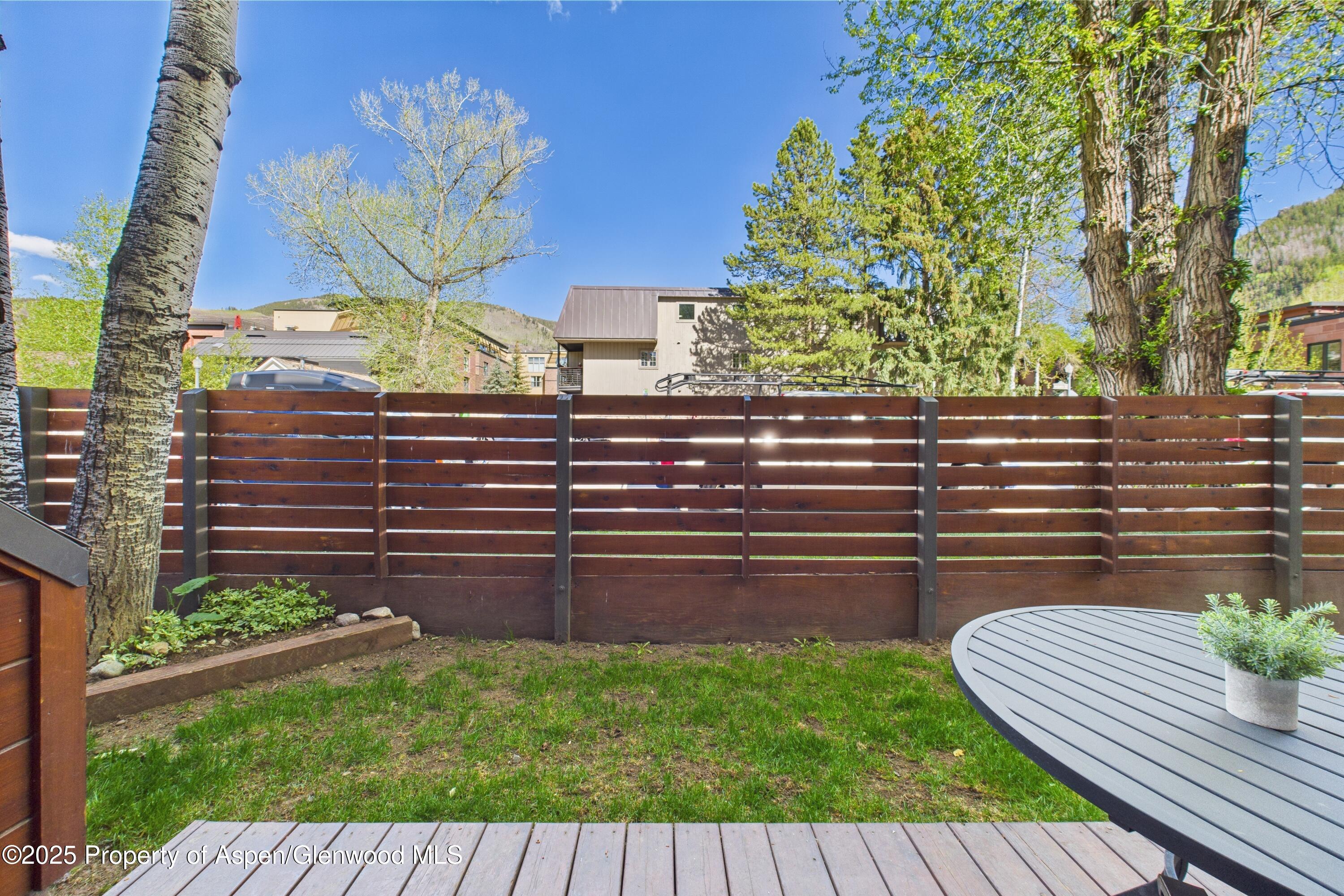 311 S Aspen Street Unit: 3