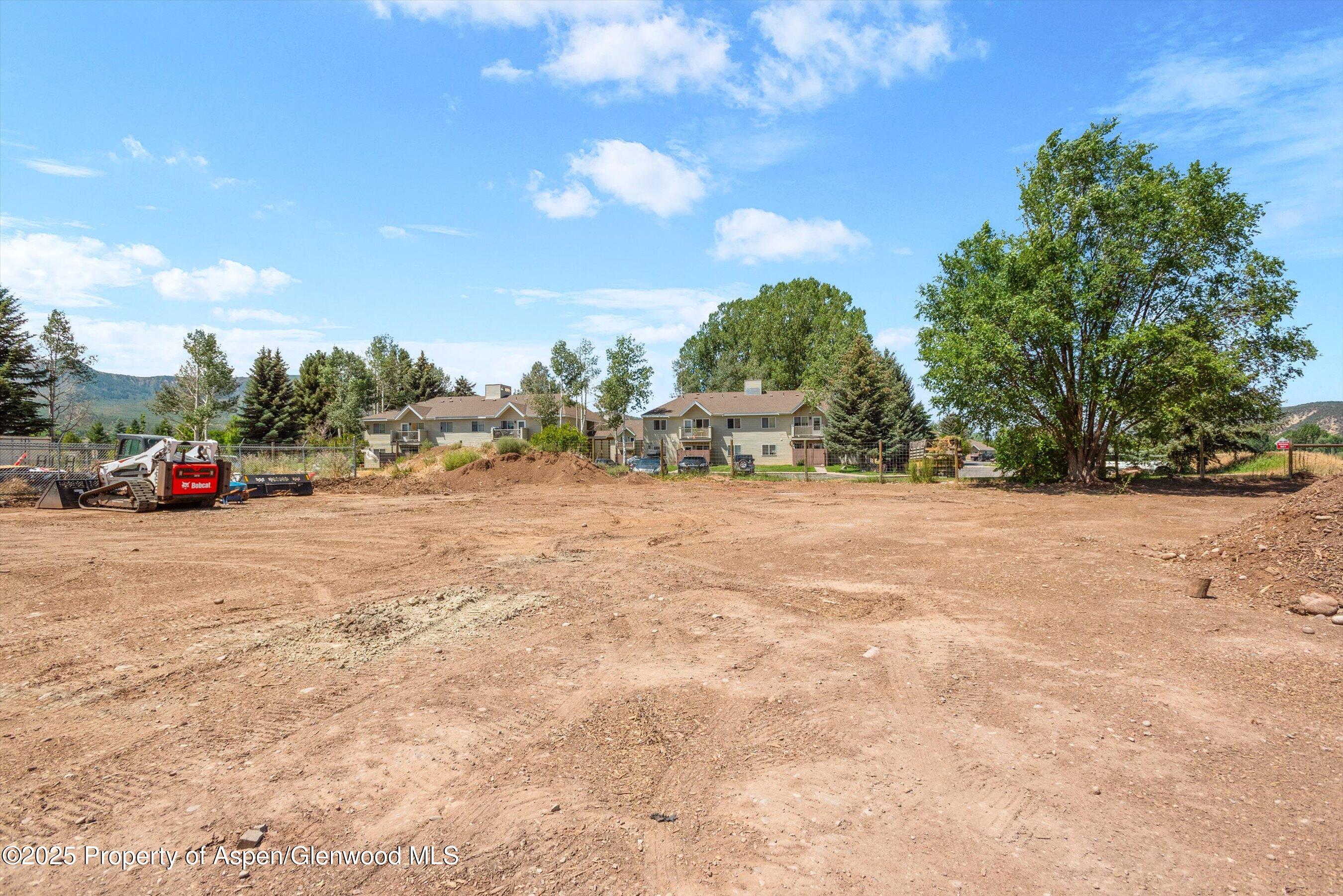 257 Valley Road - Half Lot, ElJebel