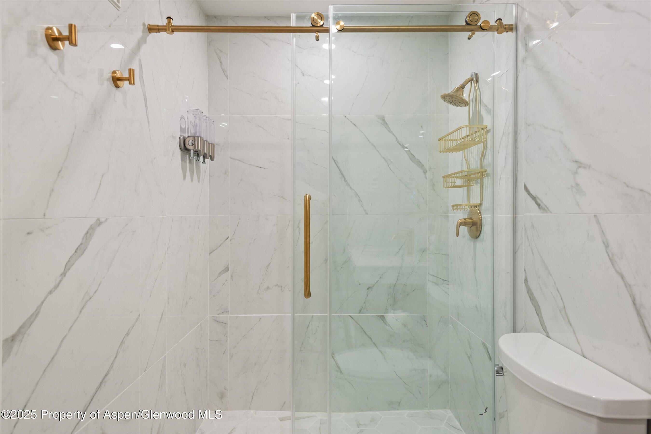 205 E Durant Avenue, Unit 1G