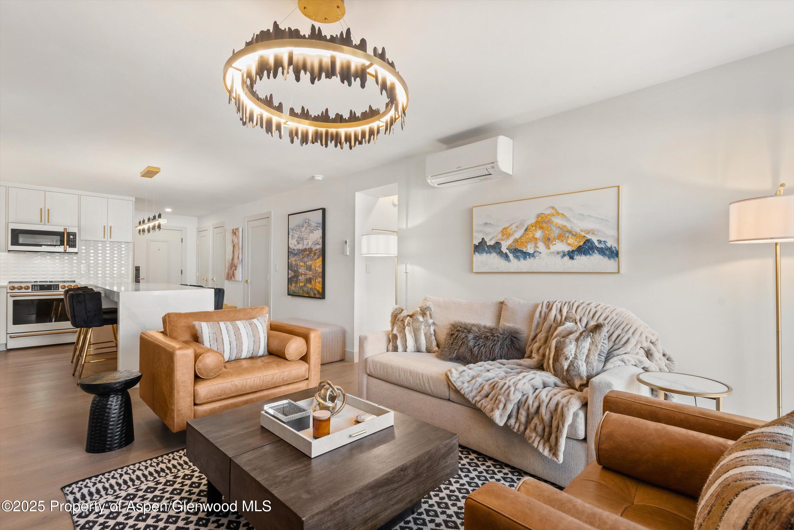 205 E Durant Avenue, Unit 1G
