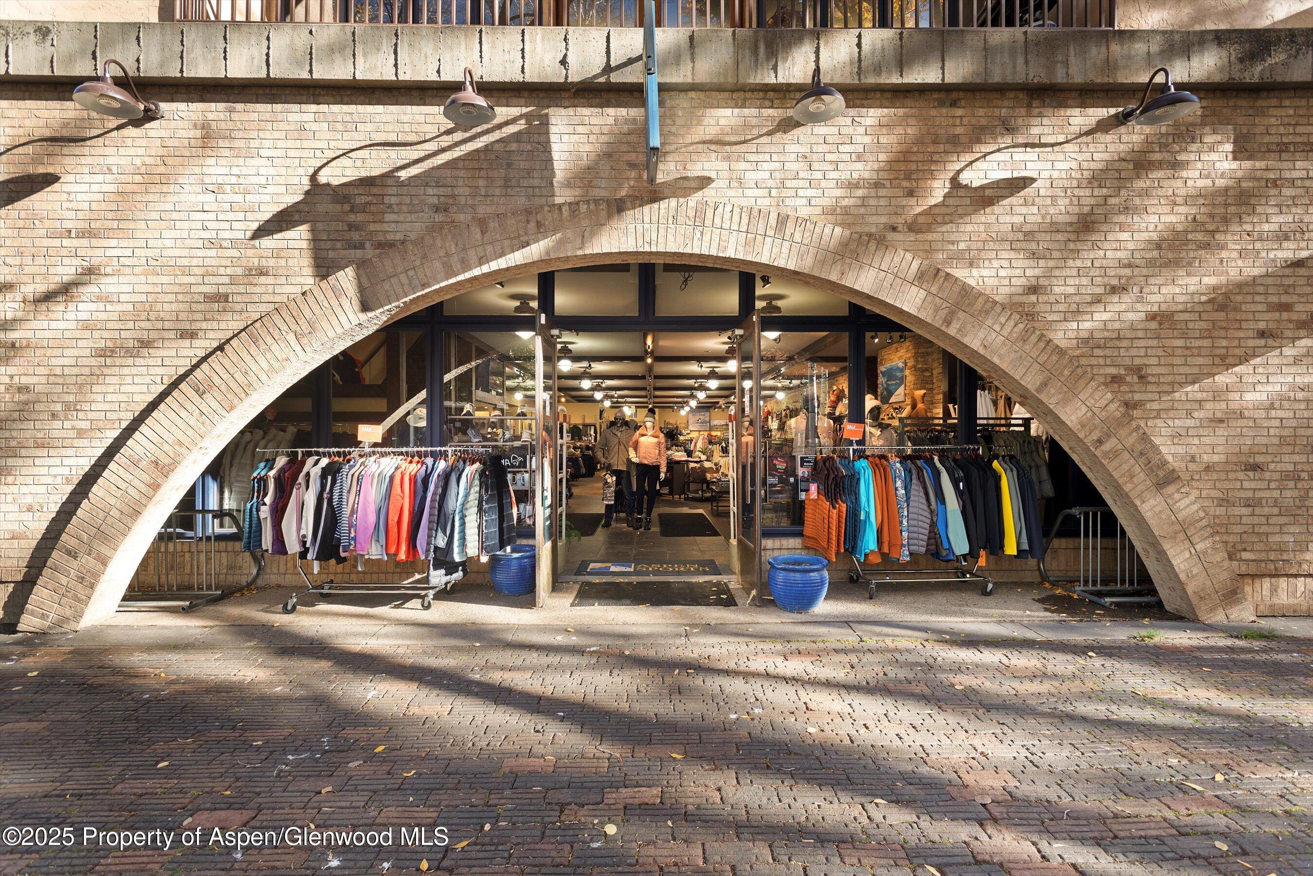 408 E Cooper Avenue, Aspen