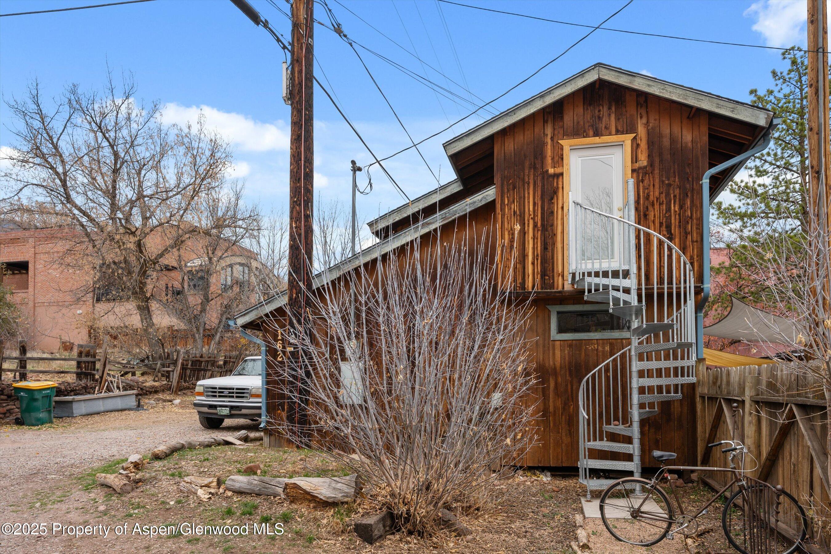 160 & 162 Midland Avenue