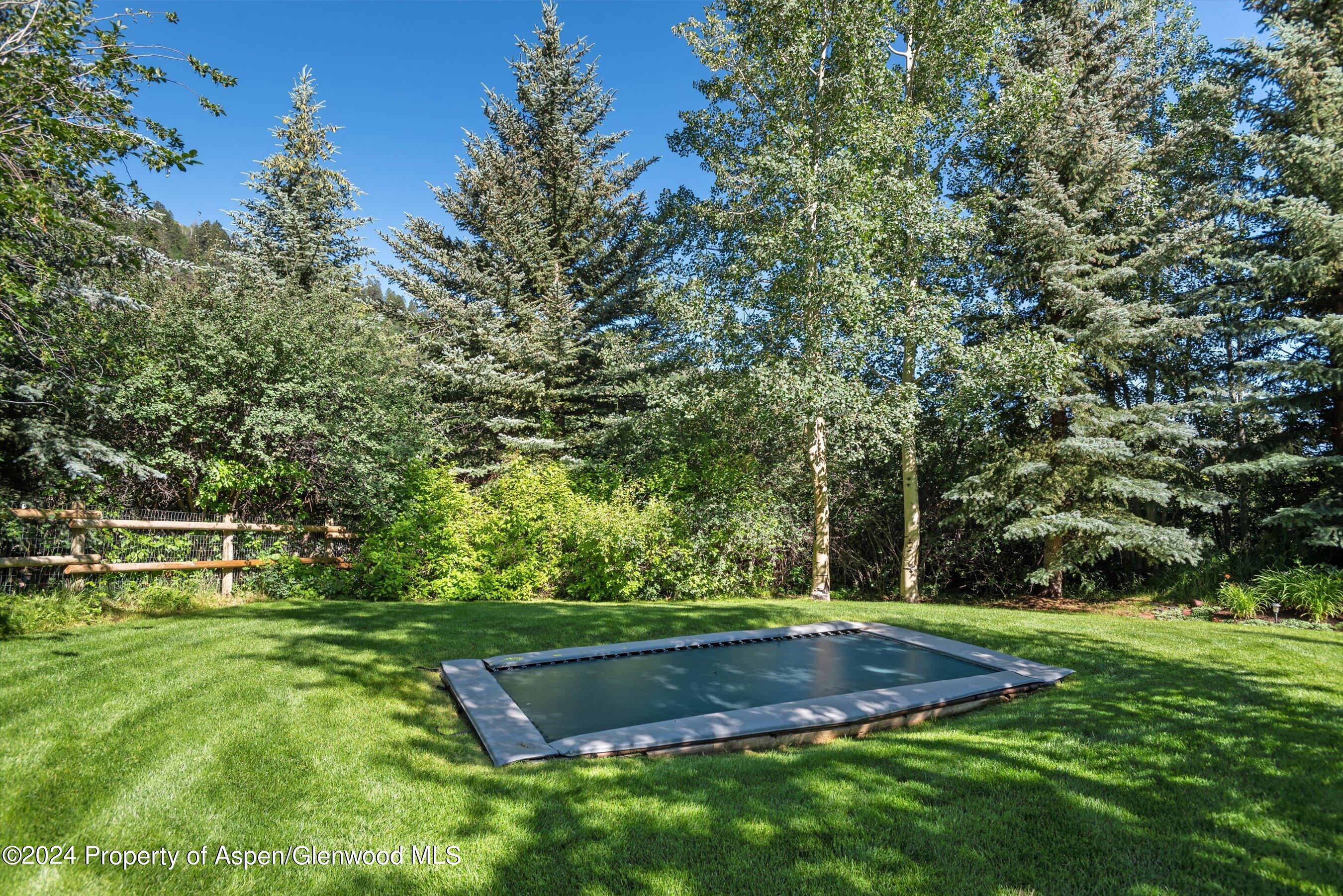 85 Glen Garry Drive