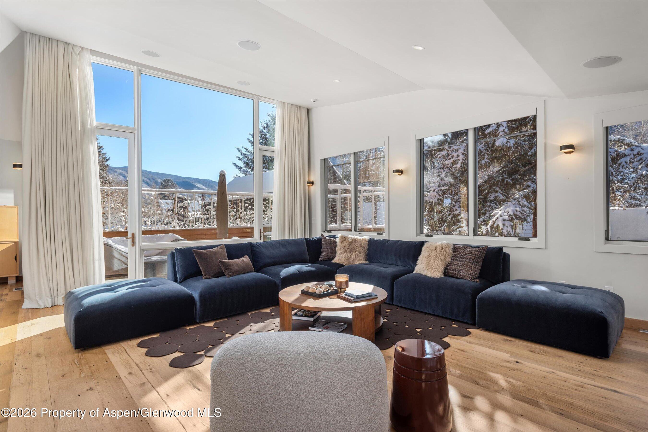 609 W Bleeker Street