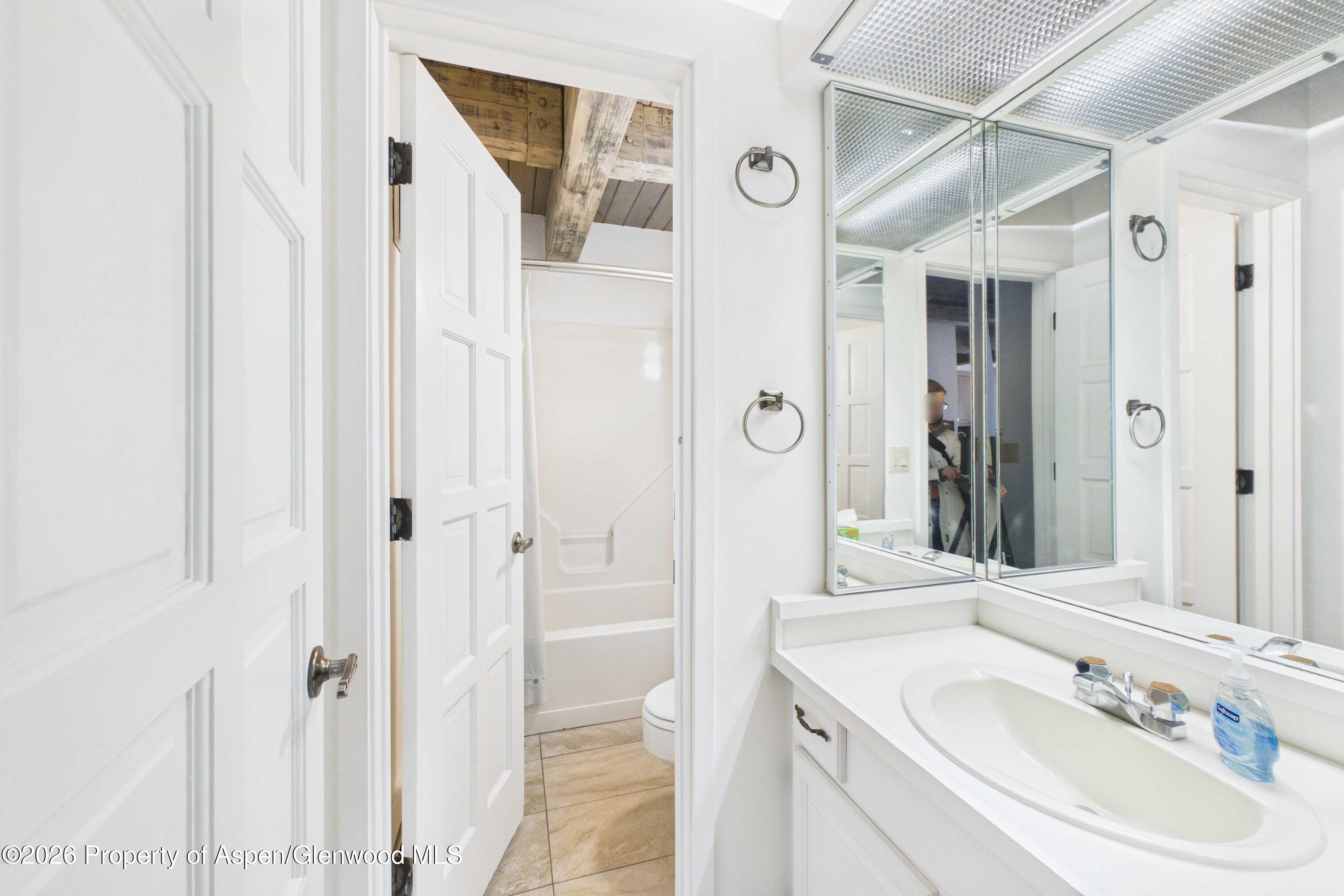 651 S Monarch Street 104