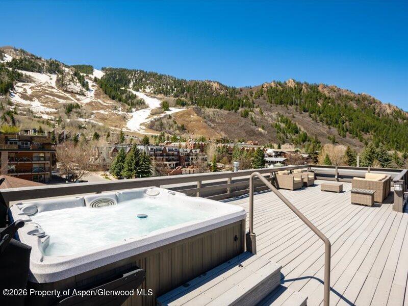 404 S Galena Street 207, 208, 209