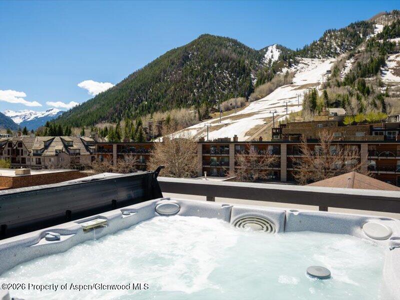 404 S Galena Street 207, 208, 209