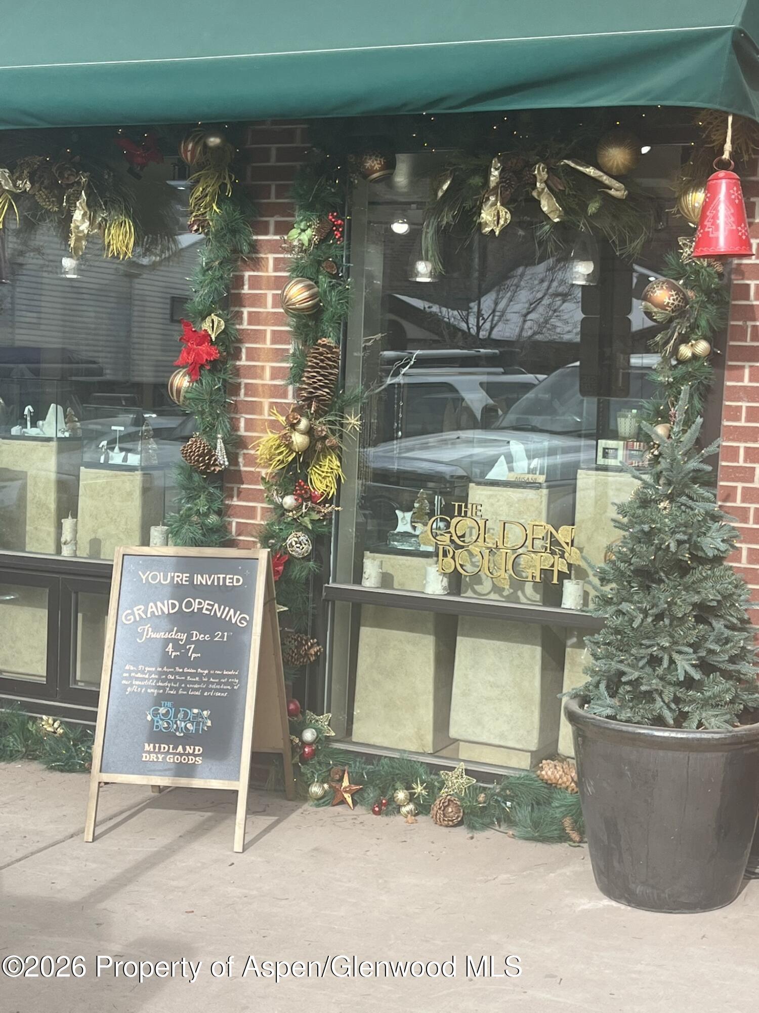 214 Midland Avenue First Floor
