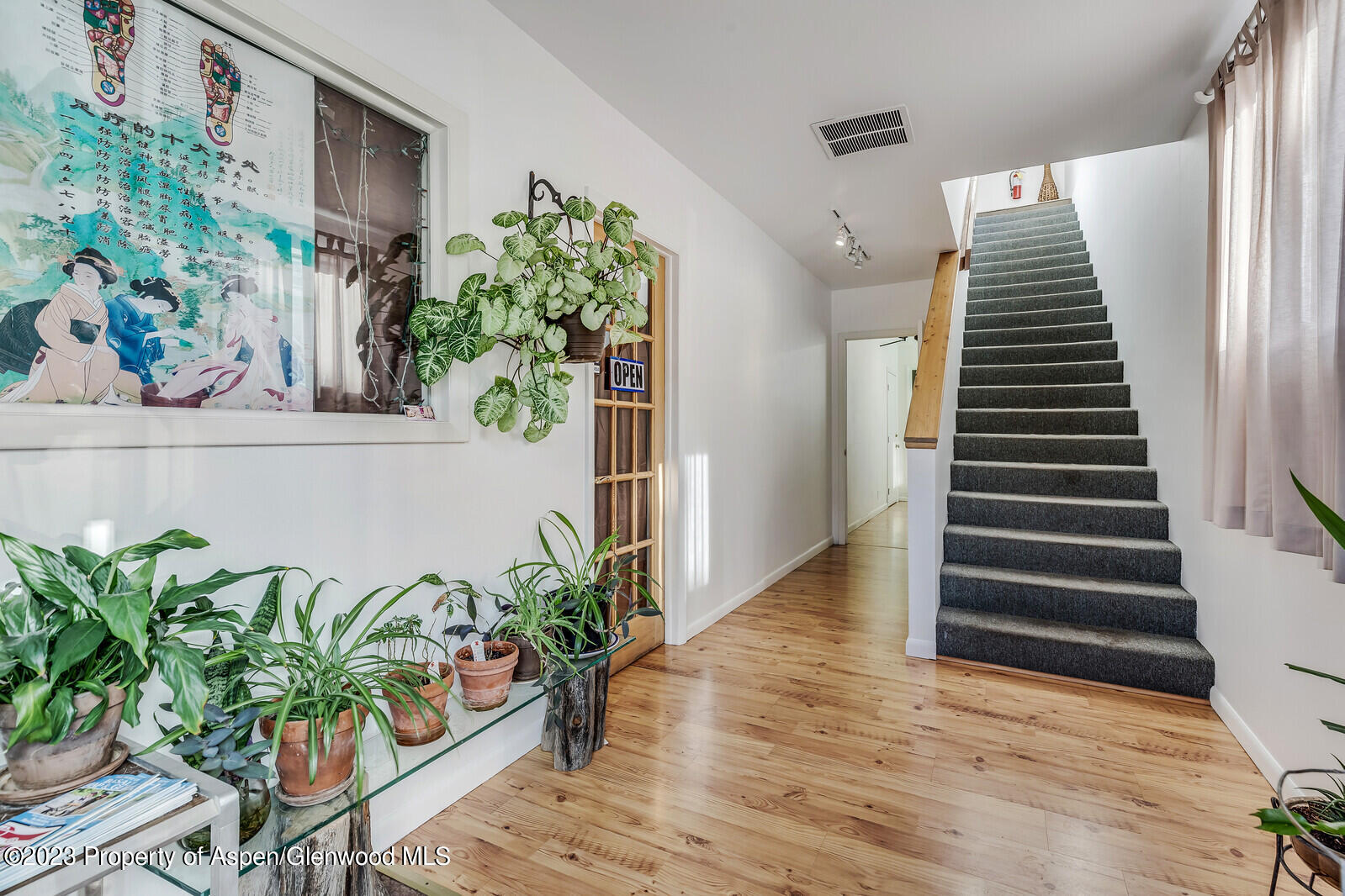 214 Midland Avenue First Floor