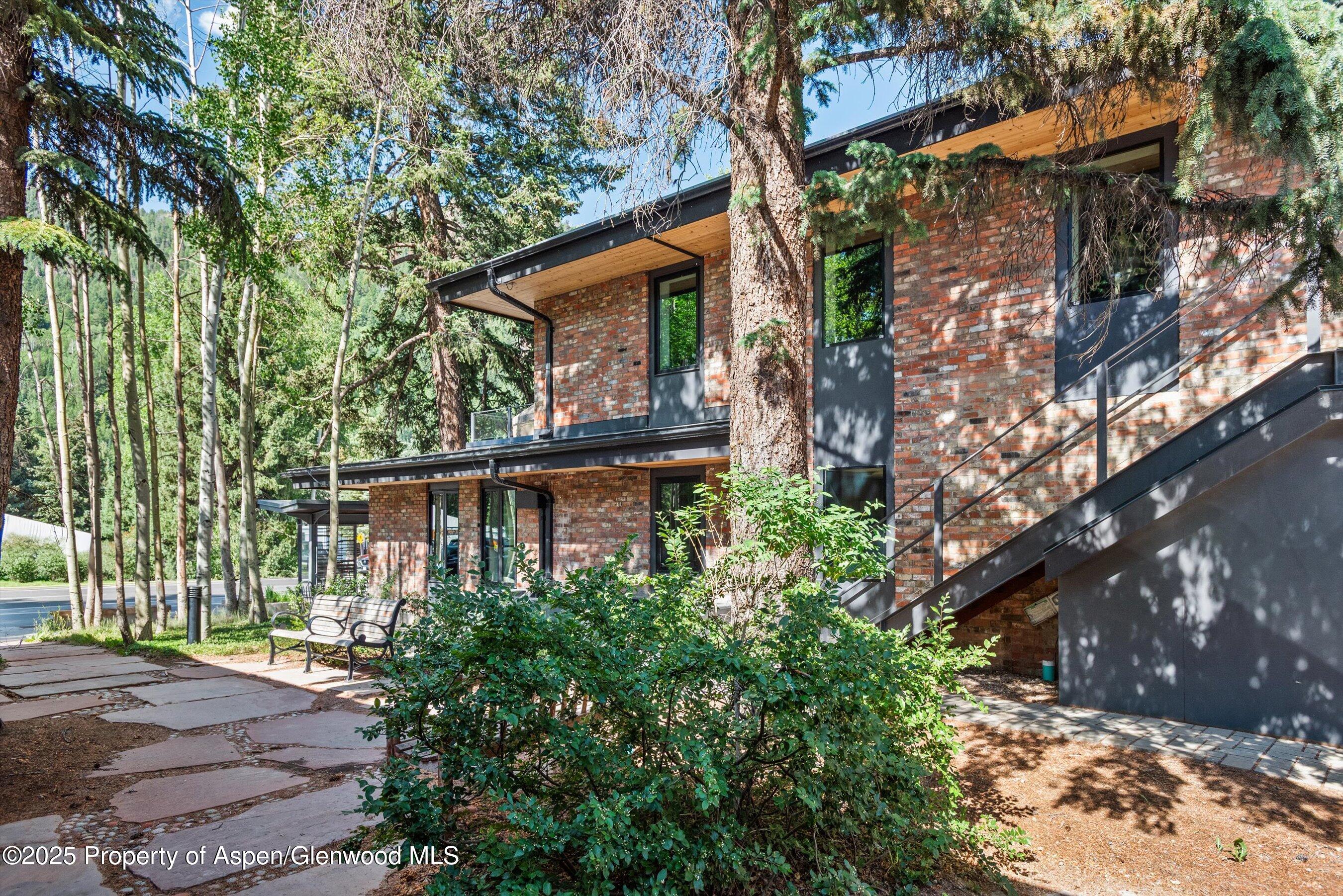 100 E Main Street 1