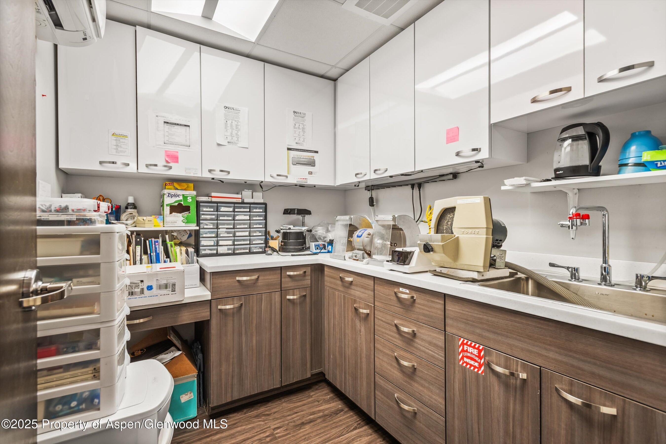 100 E Main Street 1